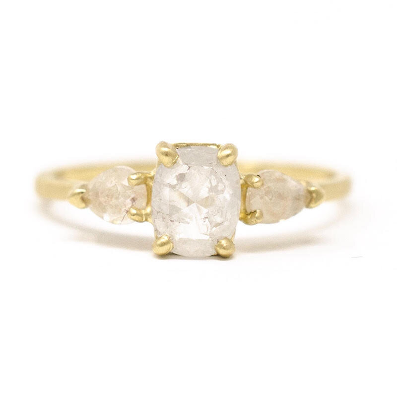 Salt and pepper diamond