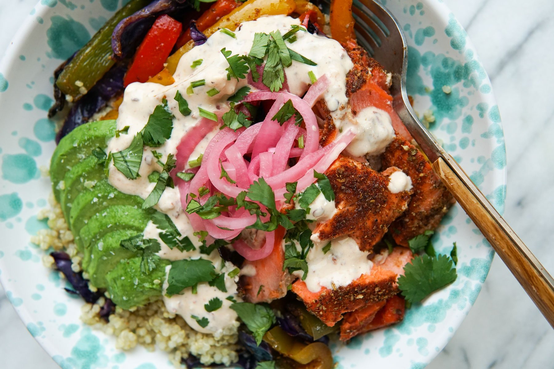 Salmon Fajita Bowls with Chipotle Garlic Yogurt — Natalie Cooks