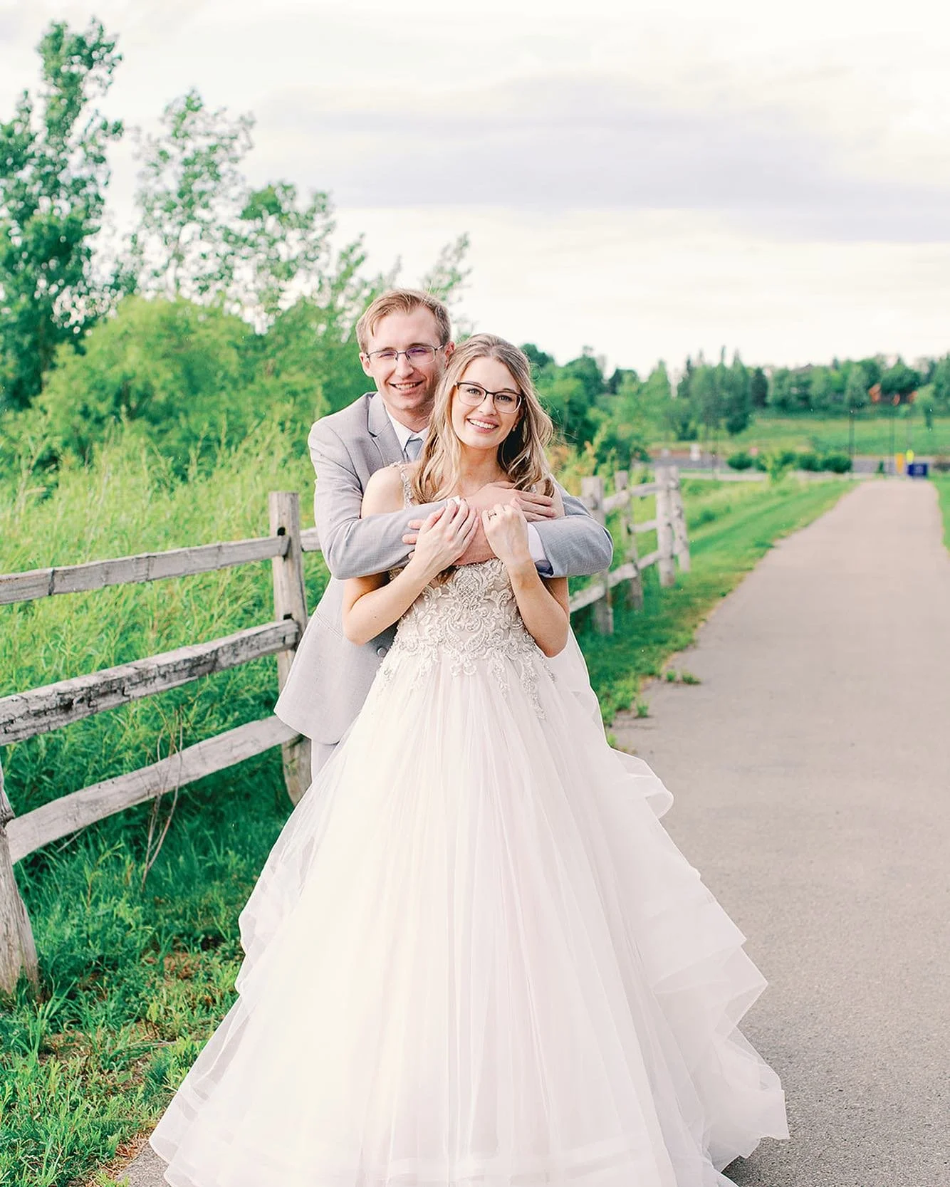 Such a great day! I love what I get to do and who I get to work with! 
Venue: @mysticlakecasino 
Photographer: @rachelellephotography 
DJ: @instantrequestdj 
Makeup: @blushbeautyroom_mpls 
Hair: @brixtonhue.salon 
Day of Coordinator: @hartandsole.co