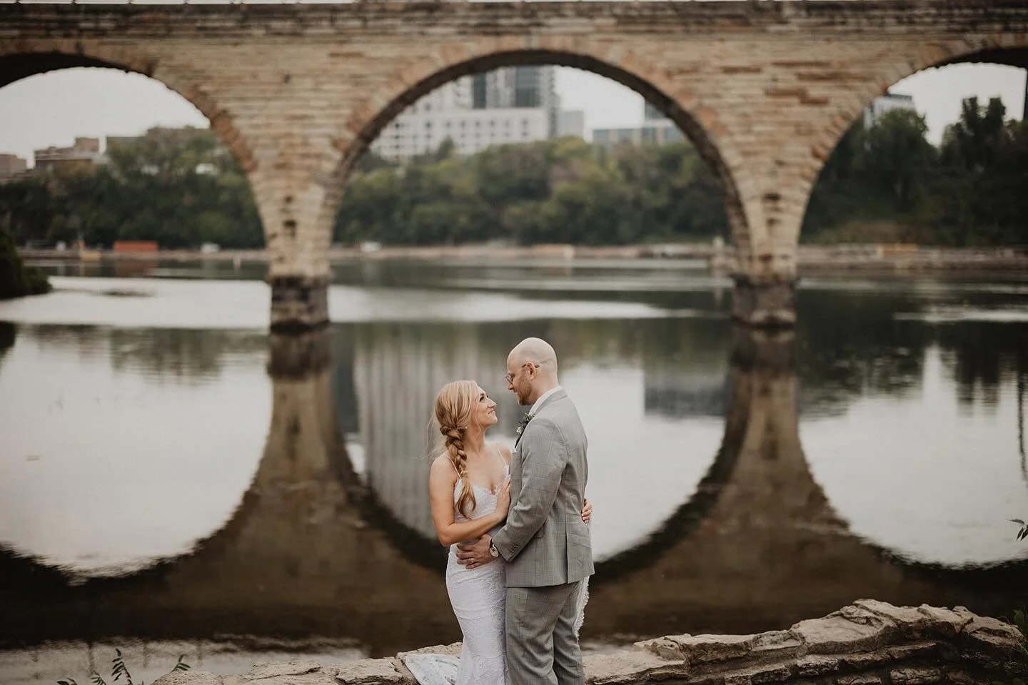 Sweet love. 

I have the best job. I get to work with the most amazing people on one of their most special days. Love these two! 

Venue: @hewinghotel 
Photographer: @wild.trail.studio 
Bakery: @thirstywhalebakery 
Hair + Makeup: @warpaintbeautyagenc