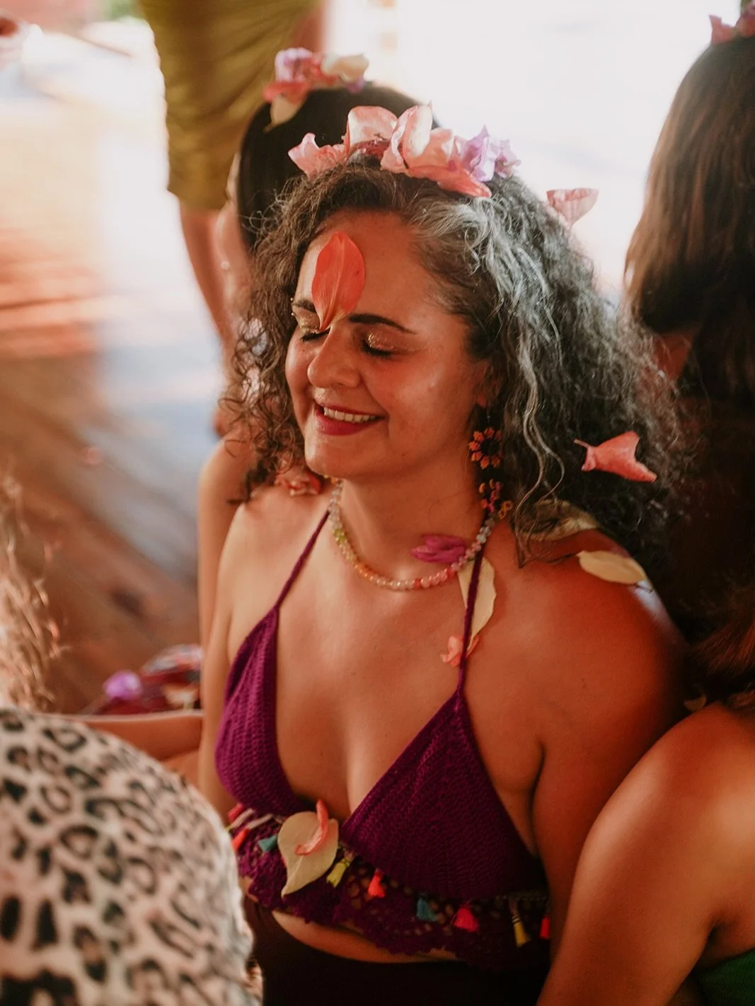 Getting wild with women in the jungle 🌺🌴✨

I just spent a week in Costa Rica with 23 incredible women inside a retreat that was truly a blessing.

A sacred container of sisterhood and a frequency you could feel in your soul.

We danced, giggled and