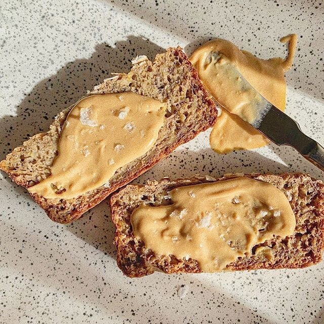 Nothing like fresh bread smeared with Peanut Butter! Toast to that! Check out @jennyisrecovering recipe for her soft bread! .
.
.
#toast #peanutbutter #vancouvervegans #organicpeanutbutter #vegan #freshbread #freshtoast