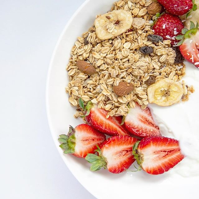 🍓It&rsquo;s Summer and we have Some amazing Fruits in season! Make use of them and pair them up with some Granola and Yogurt! Dessert or Breakfast? Who Cares! It&rsquo;s healthy either way 😋 Try Our Tropical Granola mixed with seeds and dried fruit