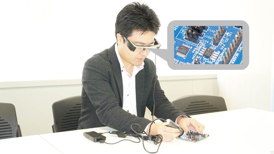 A sample of what the wearer of the Epson BT-300 sees with a Dino-Lite digital microscope.