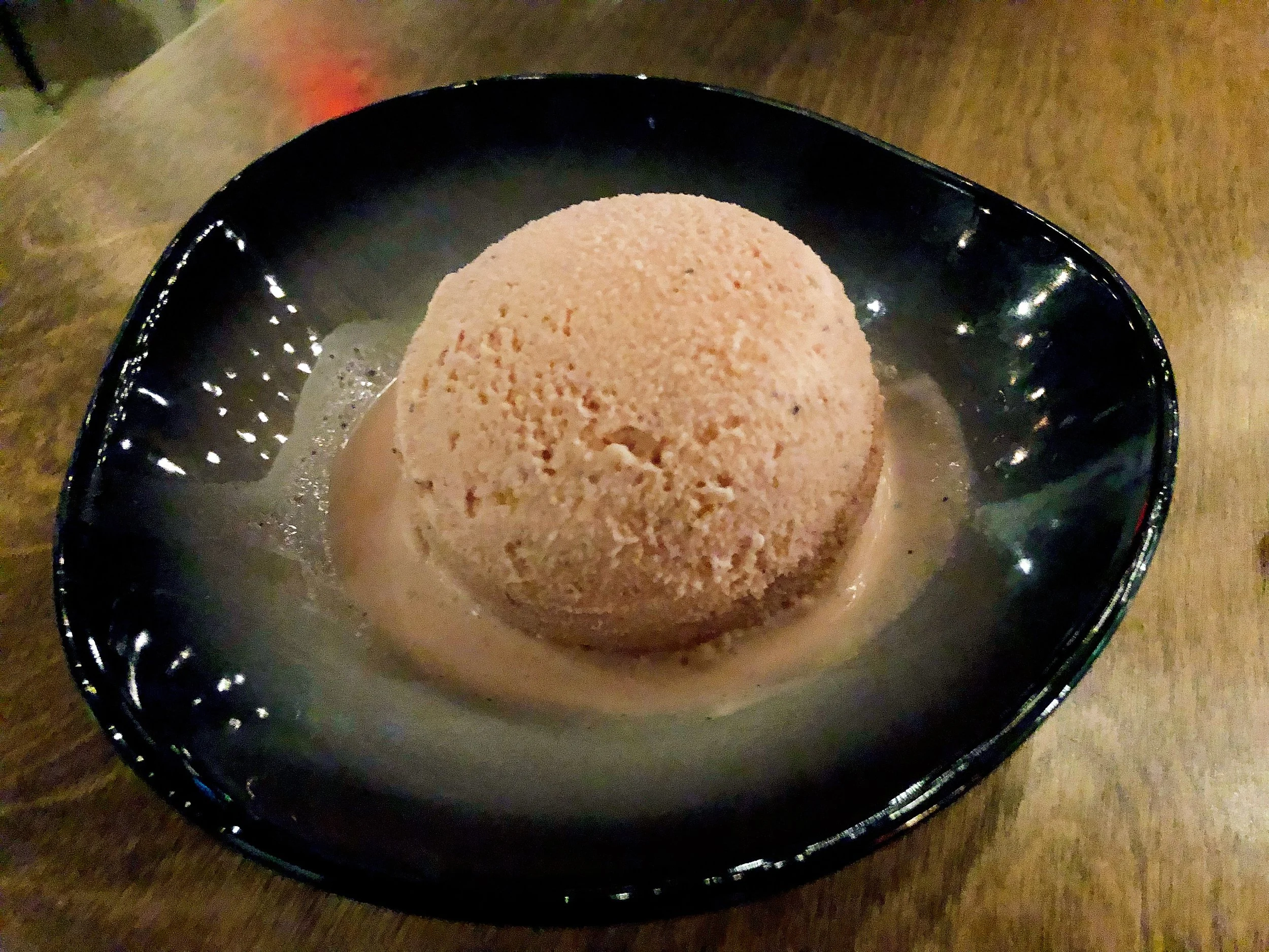 Lyra Adding A Little Twinkle To East Nashville — Blonde Voyage Nashville