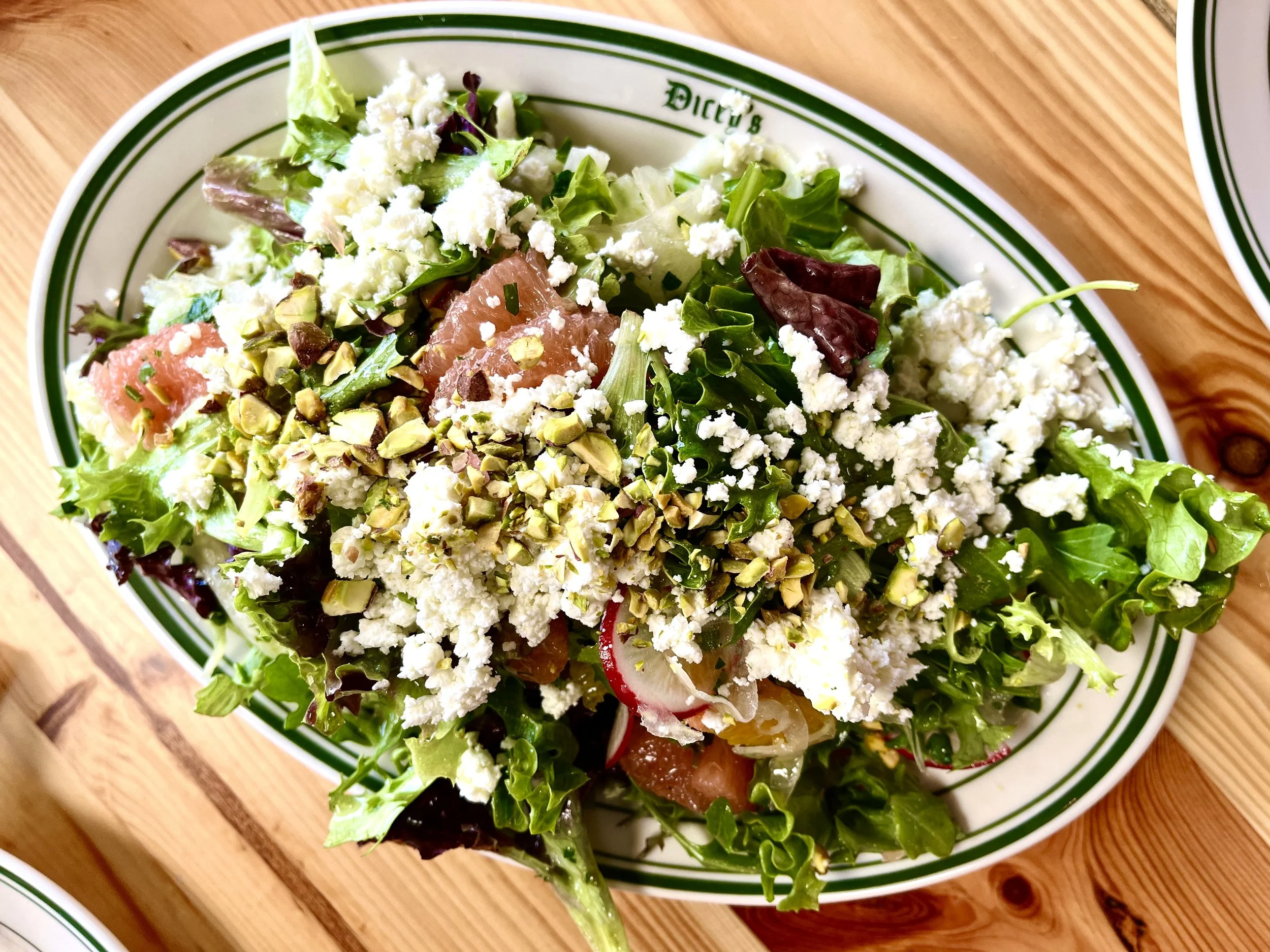 Nashville Dicey's Tavern Serving Up Party Cut Pizza + Summer Vibes