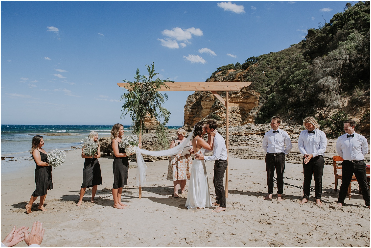 Aireys Inlet backyard wedding on the Great Ocean Road._0037.jpg