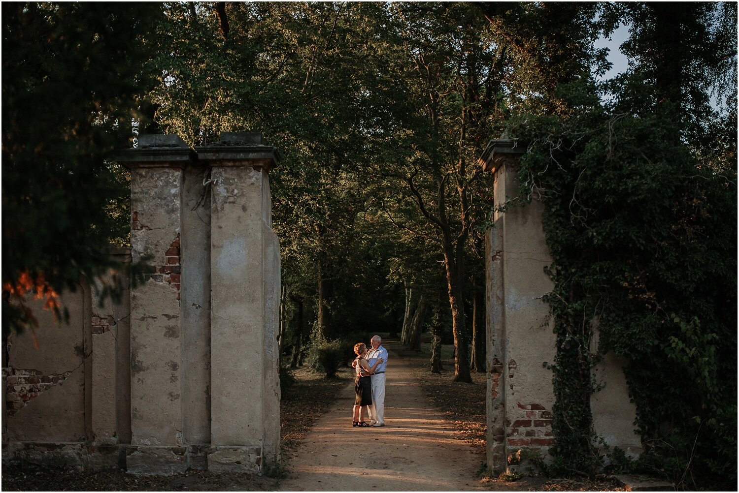 Granparent Portrait in Germany_0015.jpg