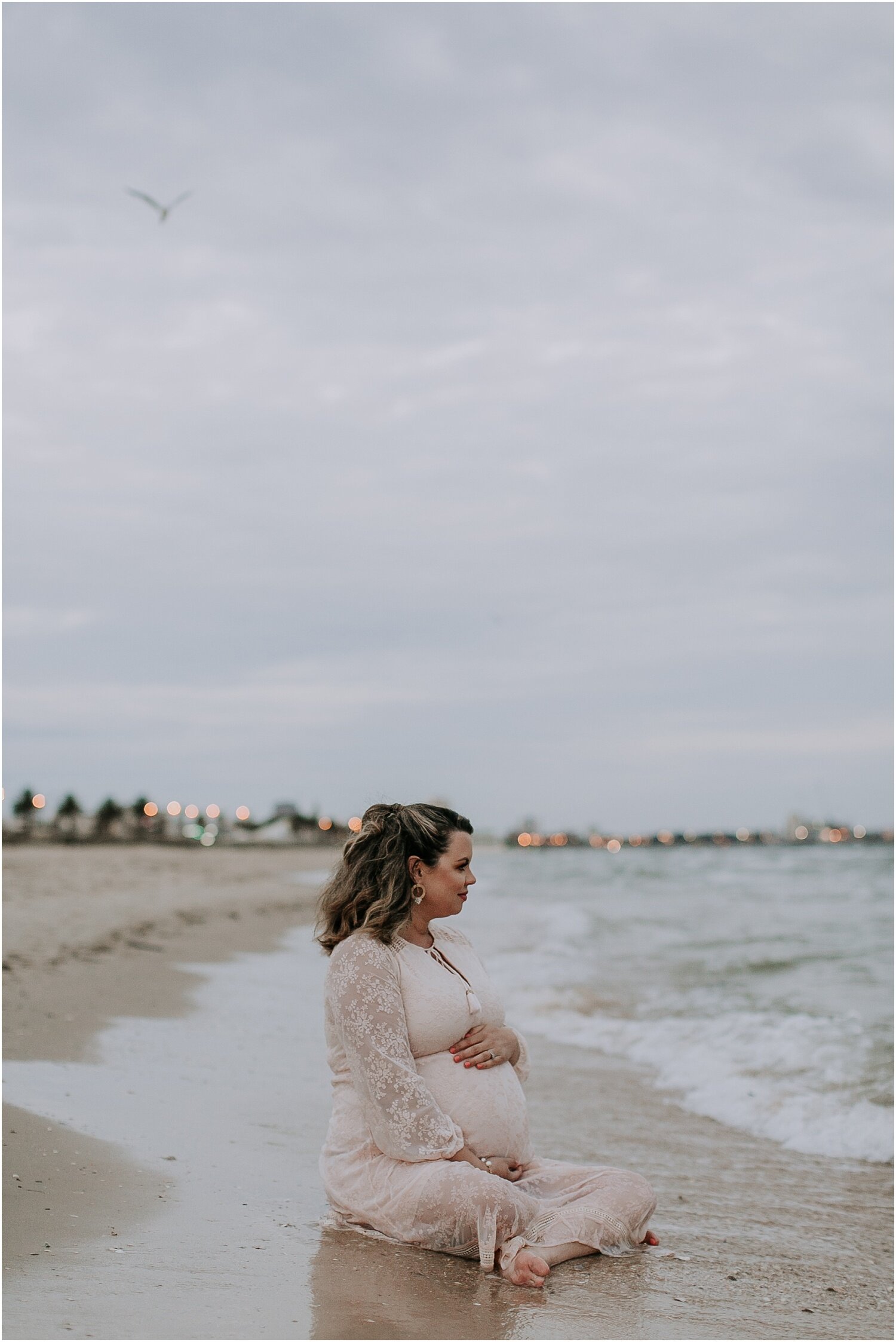 Maternity session at Port Melbourne_0028.jpg