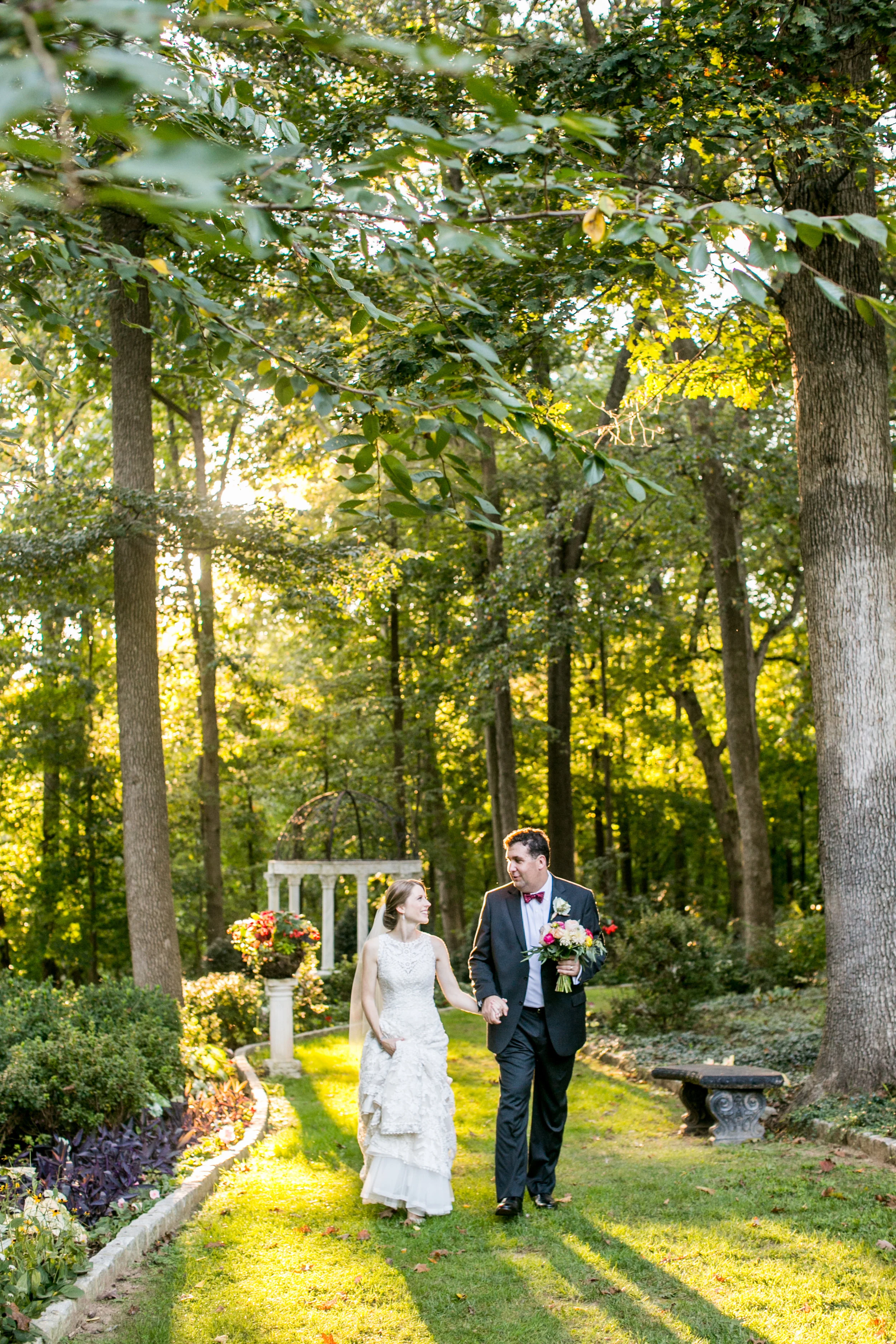 UvegesWeddingLivingRadiantPhotographyhighlights-33.jpg