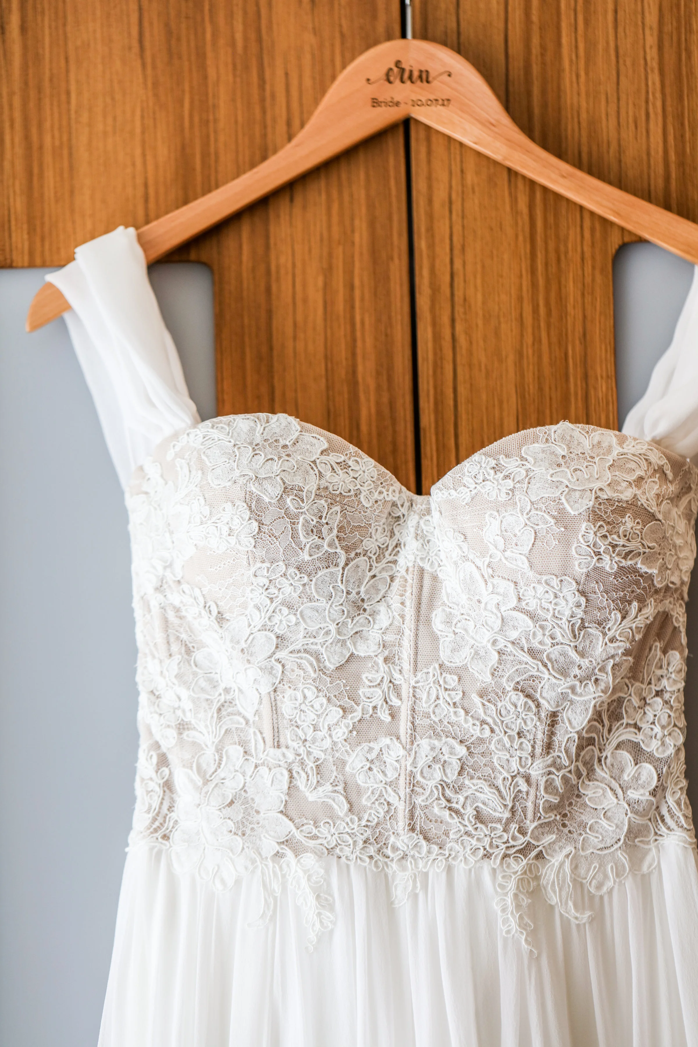 TingueWeddingLivingRadiantPhotographyhighlights-8.jpg