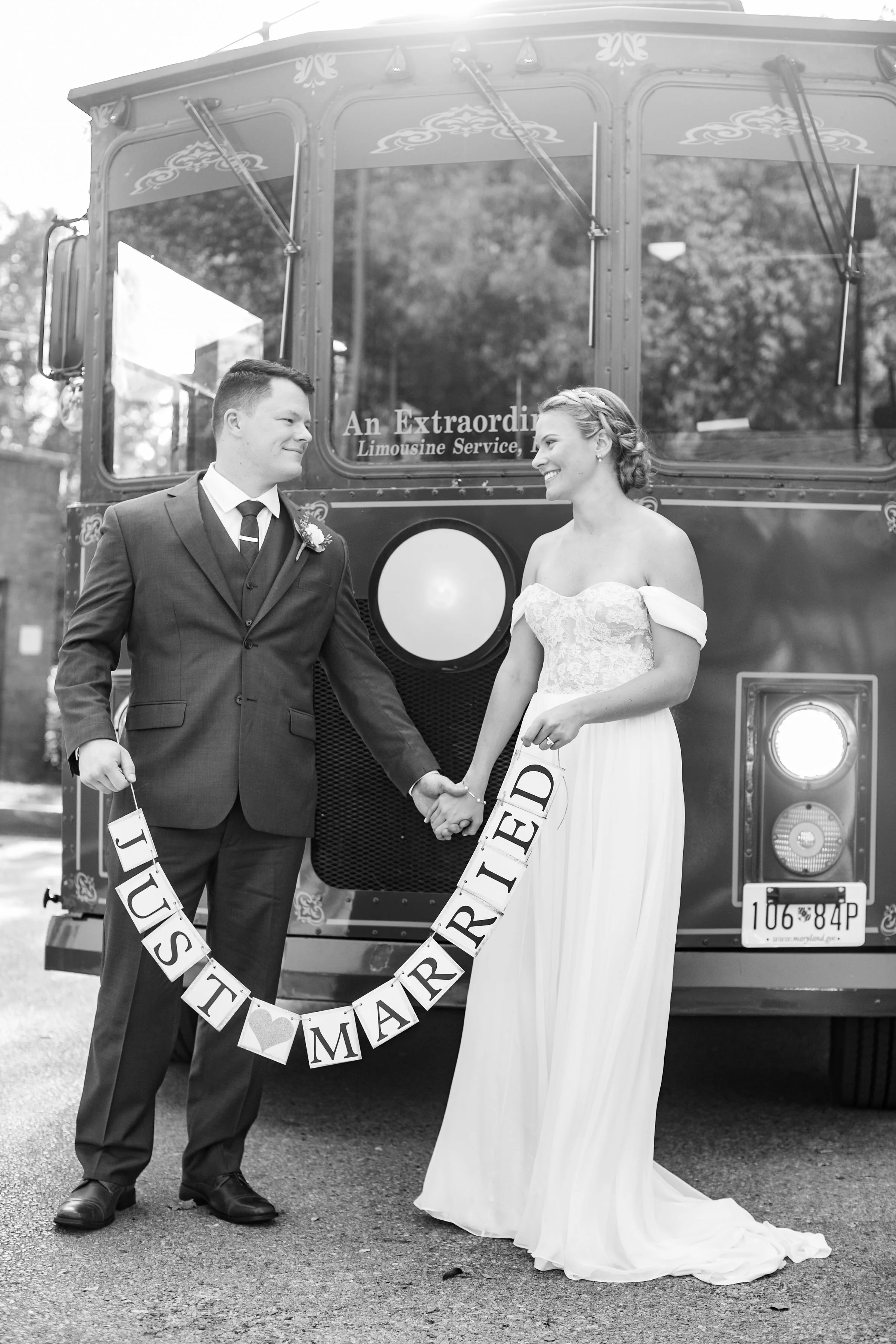 TingueWeddingLivingRadiantPhotographyhighlights-22.jpg