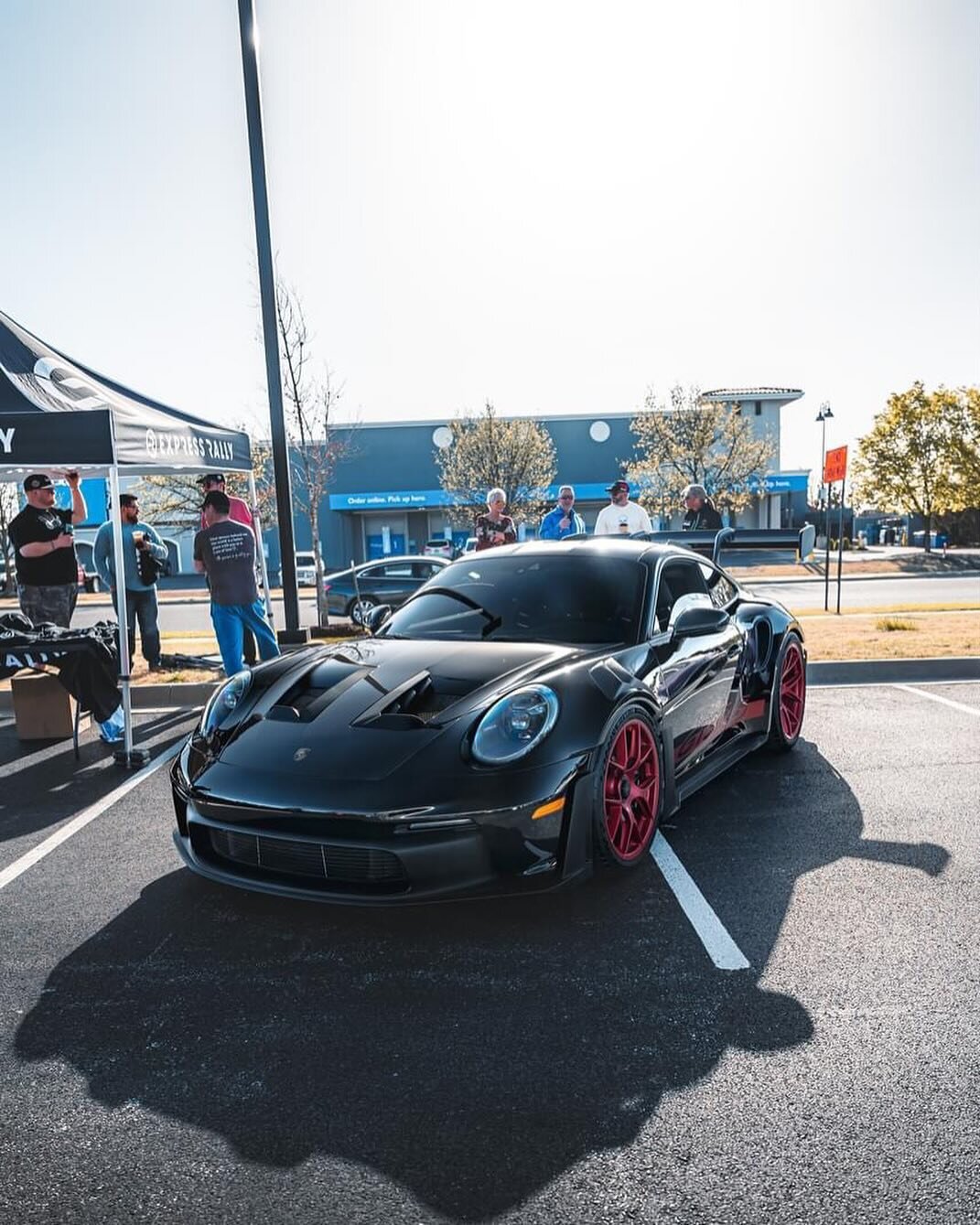 Thank you to everyone that stopped by the booth to say hi this morning at Blacktop Sunday!

📷: @rgm_edia 
🏎️: @stout_1 

#expressrally #driversonly #carsandcoffee #oneuptown #blacktopsunday #porsche #porsche911 #911gt3rs #gt3rs #992gt3rs #sundayfun