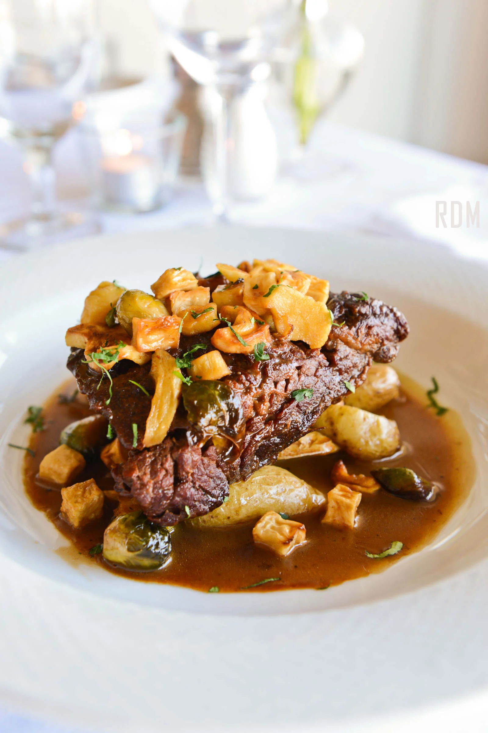 ELLAS_MARCH_2014_SHORTRIB_BRUSS_1600_c.JPG