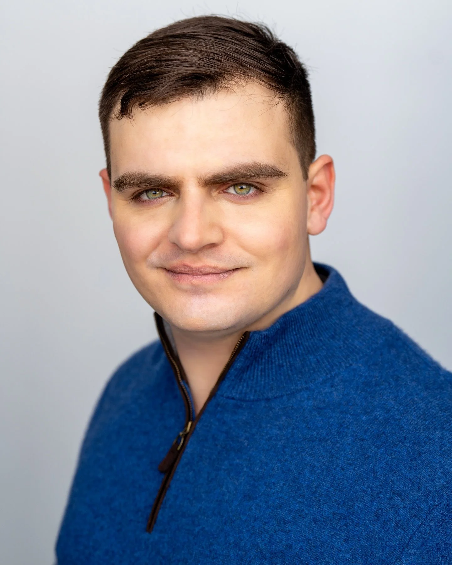 Finally sharing these headshots from January&mdash;took a minute, but they feel like an honest reflection of where I&rsquo;m at right now.
Still acting, still showing up, and always open to meaningful creative work.
A big thanks to @maxwellpicswell f