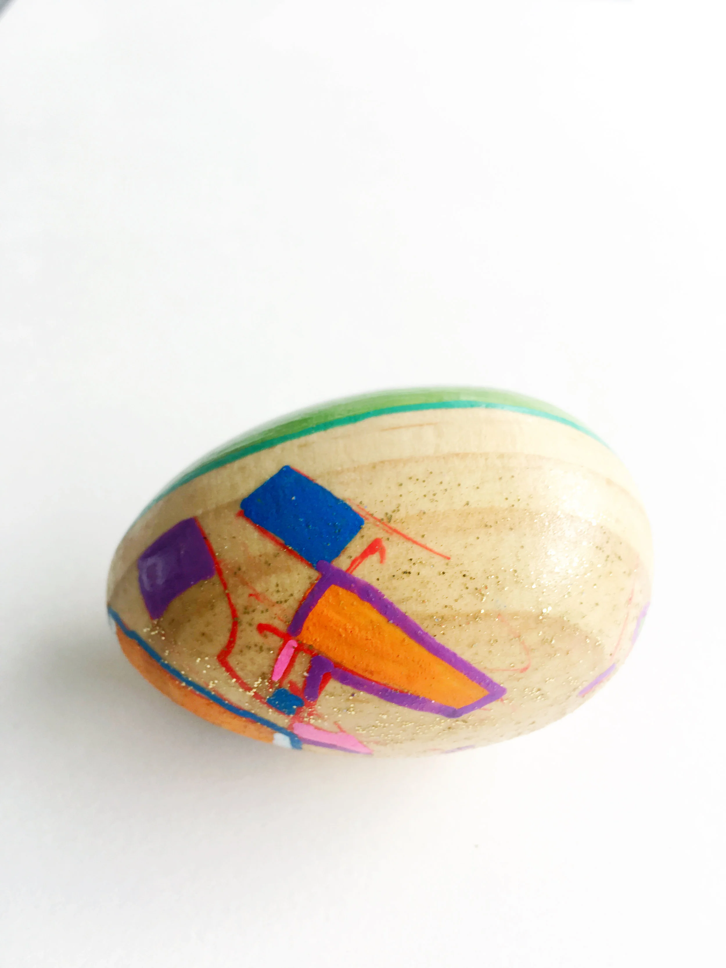 Minimalistic Abstraction Egg by Dean in collaboration with Mommy.