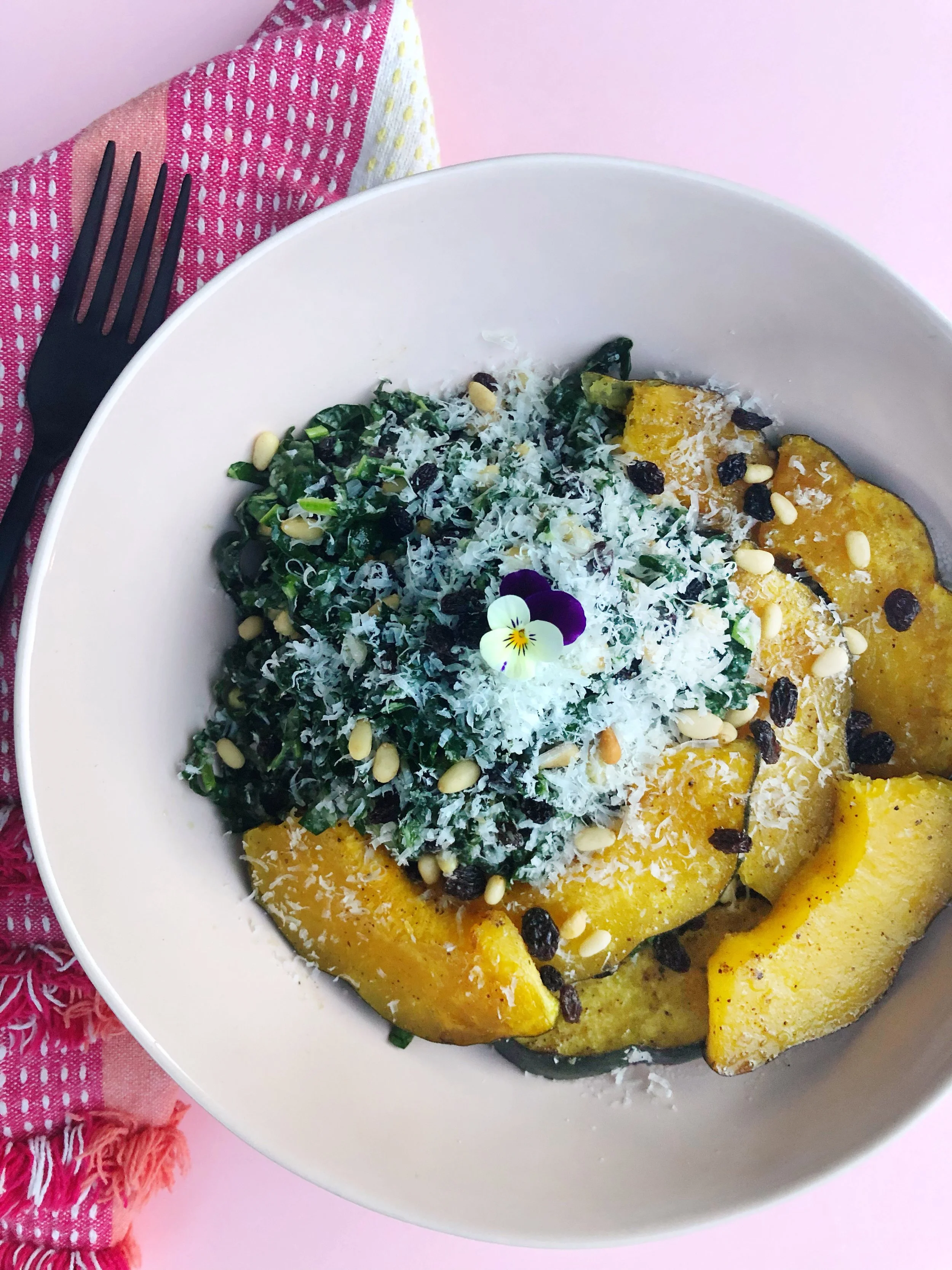 GUSTO SALAD WITH MAPLE ROASTED ACORN SQUASH