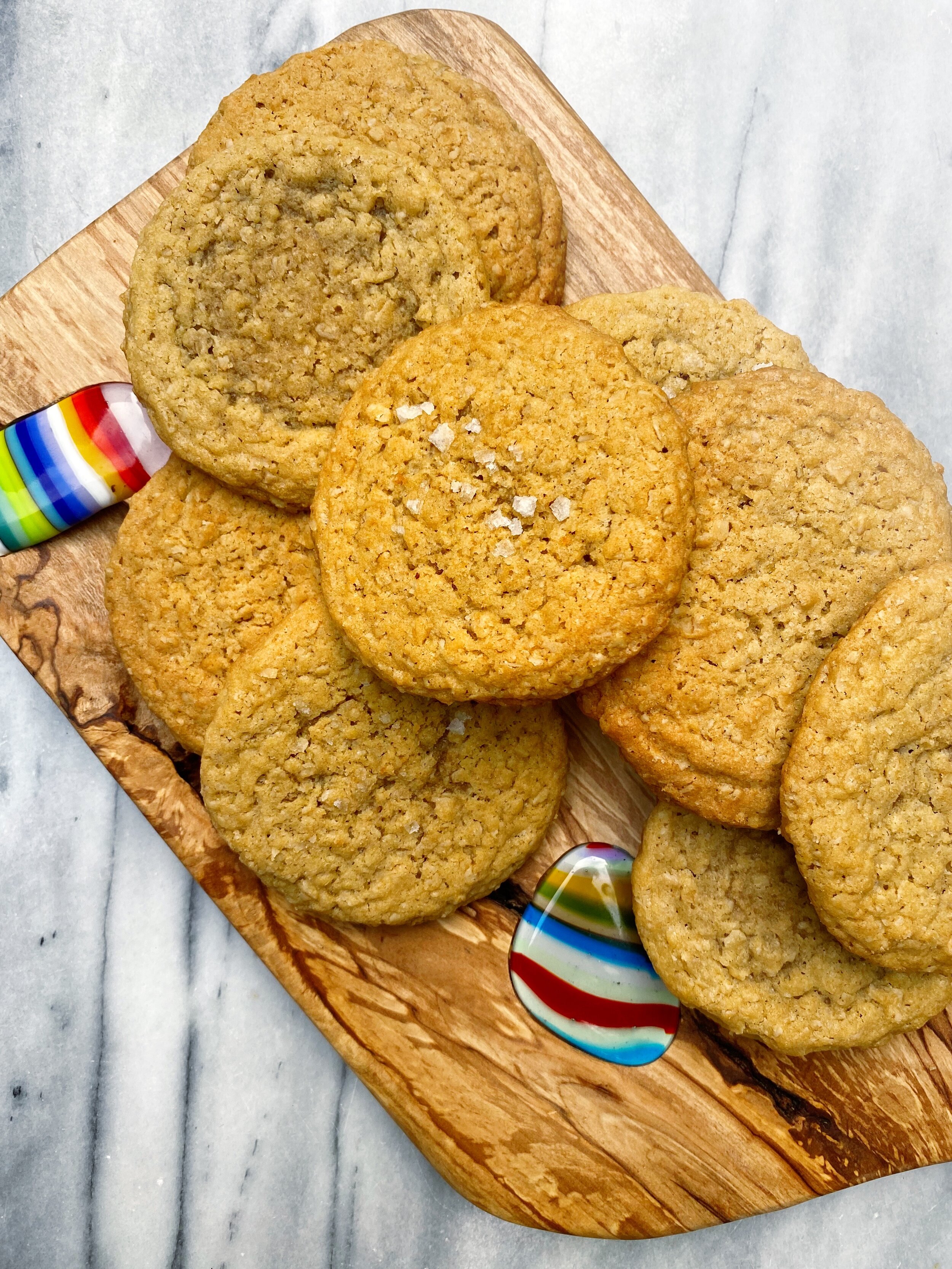 CLASSIC OATMEAL COOKIES