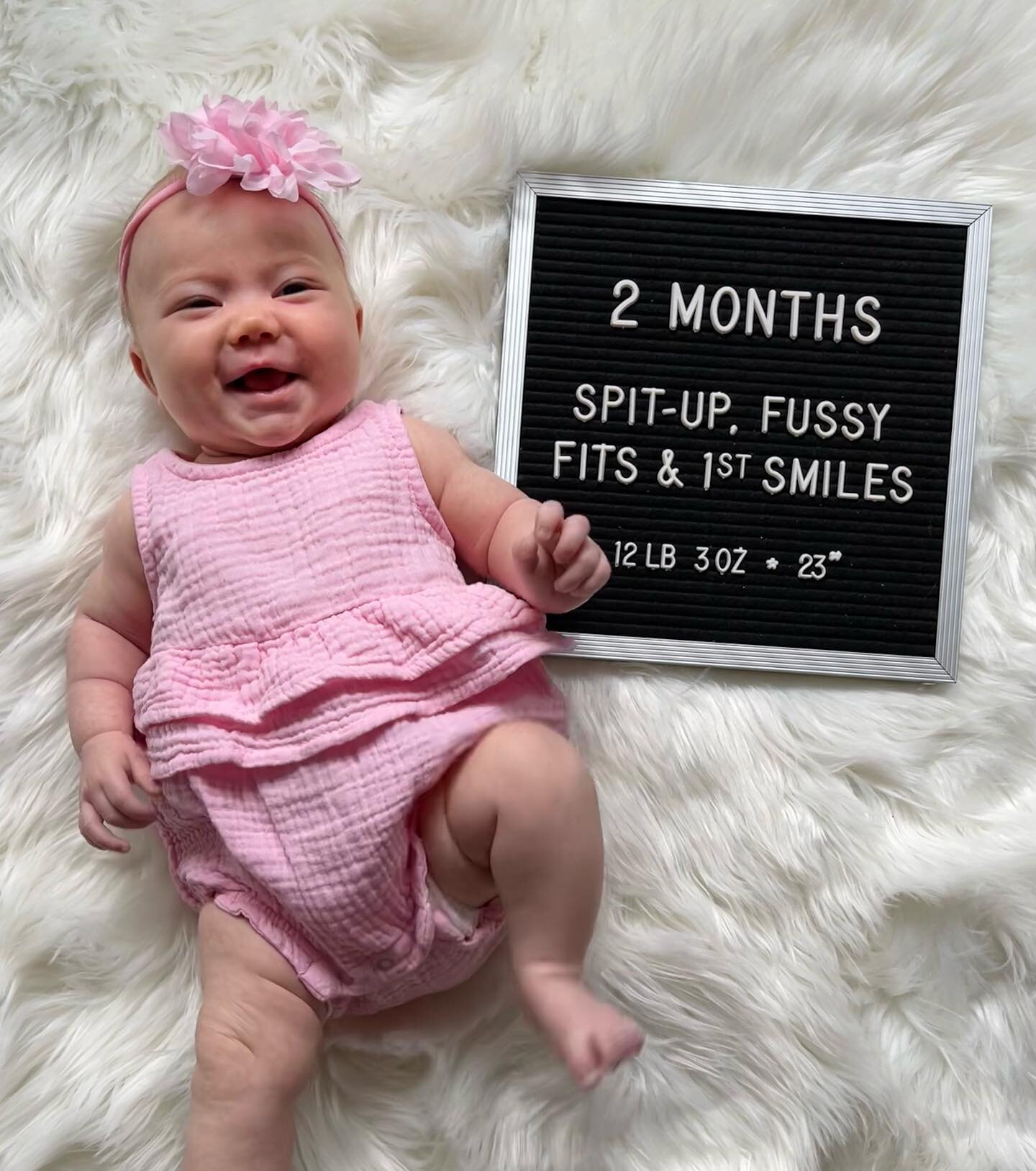 Don&rsquo;t let the gummy grins fool you, this girl gave us a tough month! 🤪 &hellip;with lots of gas, tummy pain and bellowing cries, most days we could barely put her down. (poor babes!)

But there were also a lot of firsts. First smiles, first sw