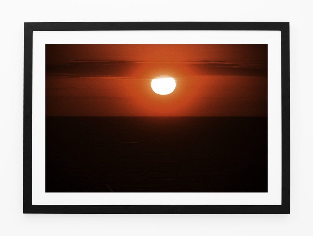 U19SunriseFRAMEblack.jpg