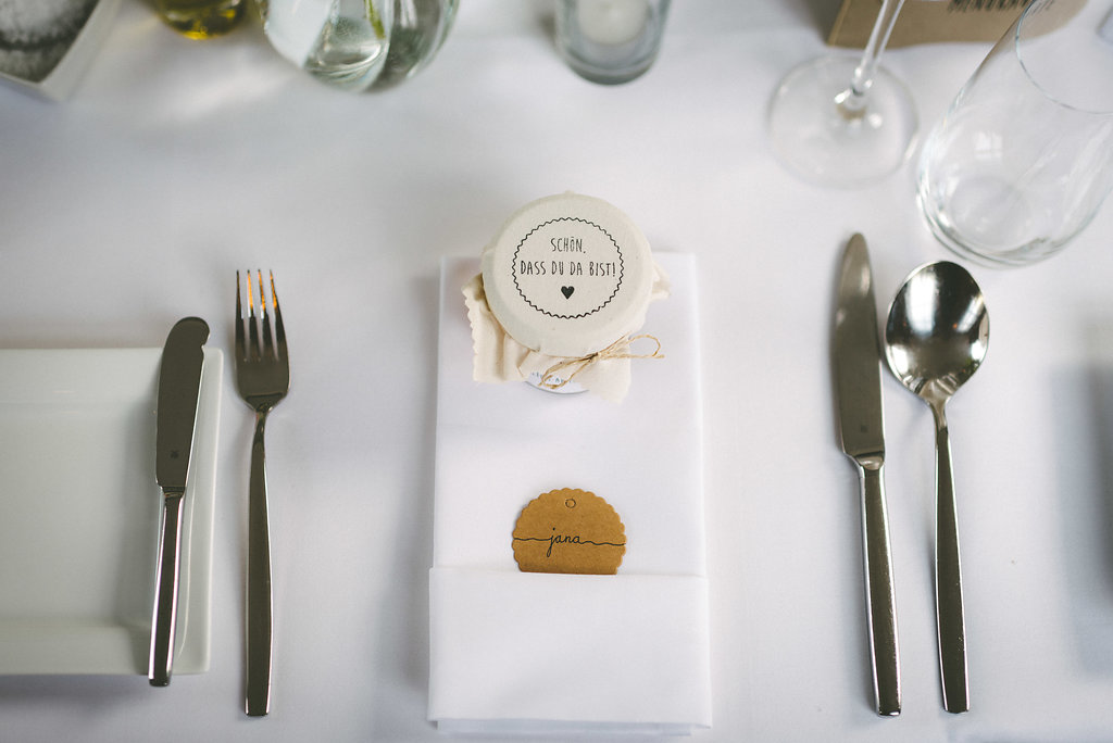 Wunderschöne Papeterie einer Hochzeit