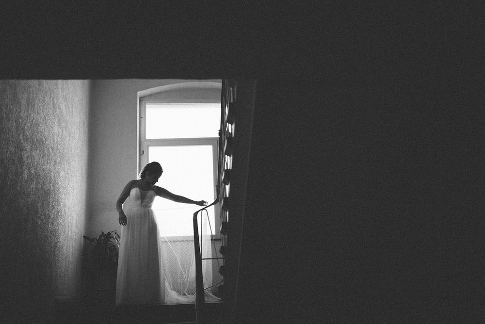 Braut im Treppenhaus