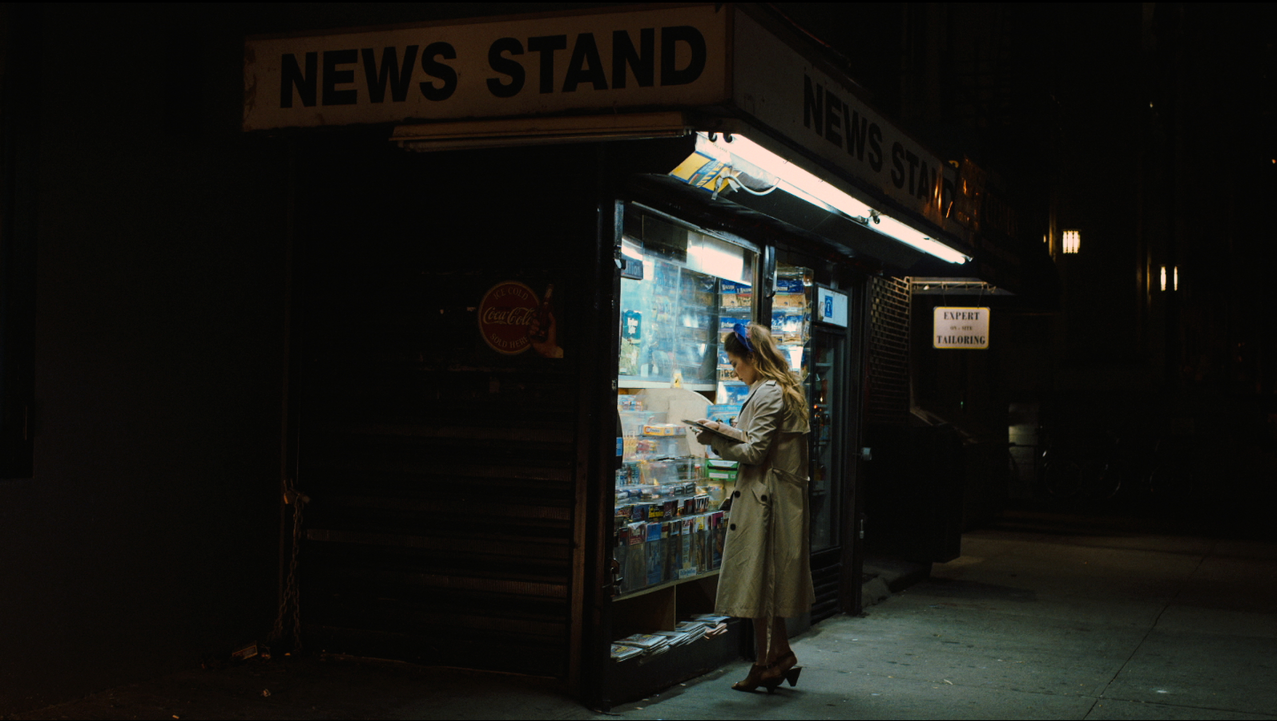 Cassie-at-Newsstand.jpg