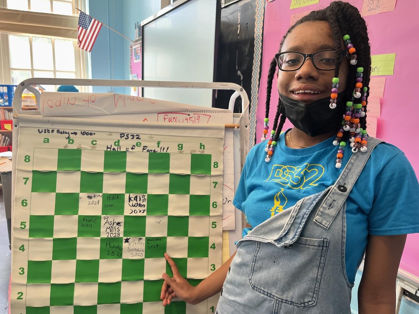 Congratulations to PS32&rsquo;s Mariam for breaking 1000 USCF at the Brooklyn Cup this past weekend! Mariam becomes the first girl to sign the board in 32 program history 🎉

Mariam graduates in style by adding her name to the legendary 64 square che
