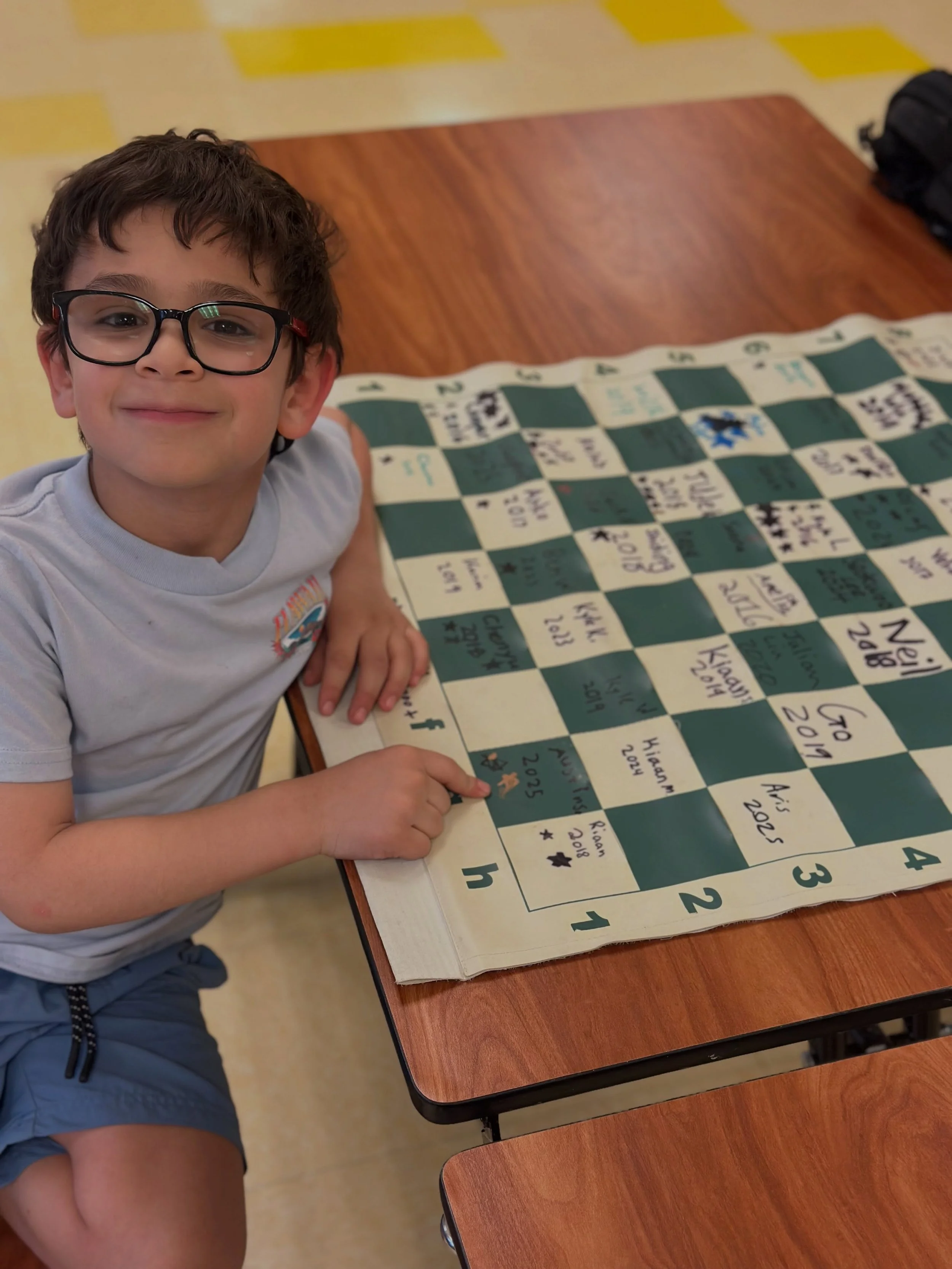 Huge shoutout to PS 59s Austin Schnitzer who added his 2nd star on the Hall of Fame Board. Austin is one of the top 1st graders in the country and has gained nearly 900 rating points this school year! #ps59chess #1400plususcf #2stargeneral #legendsof