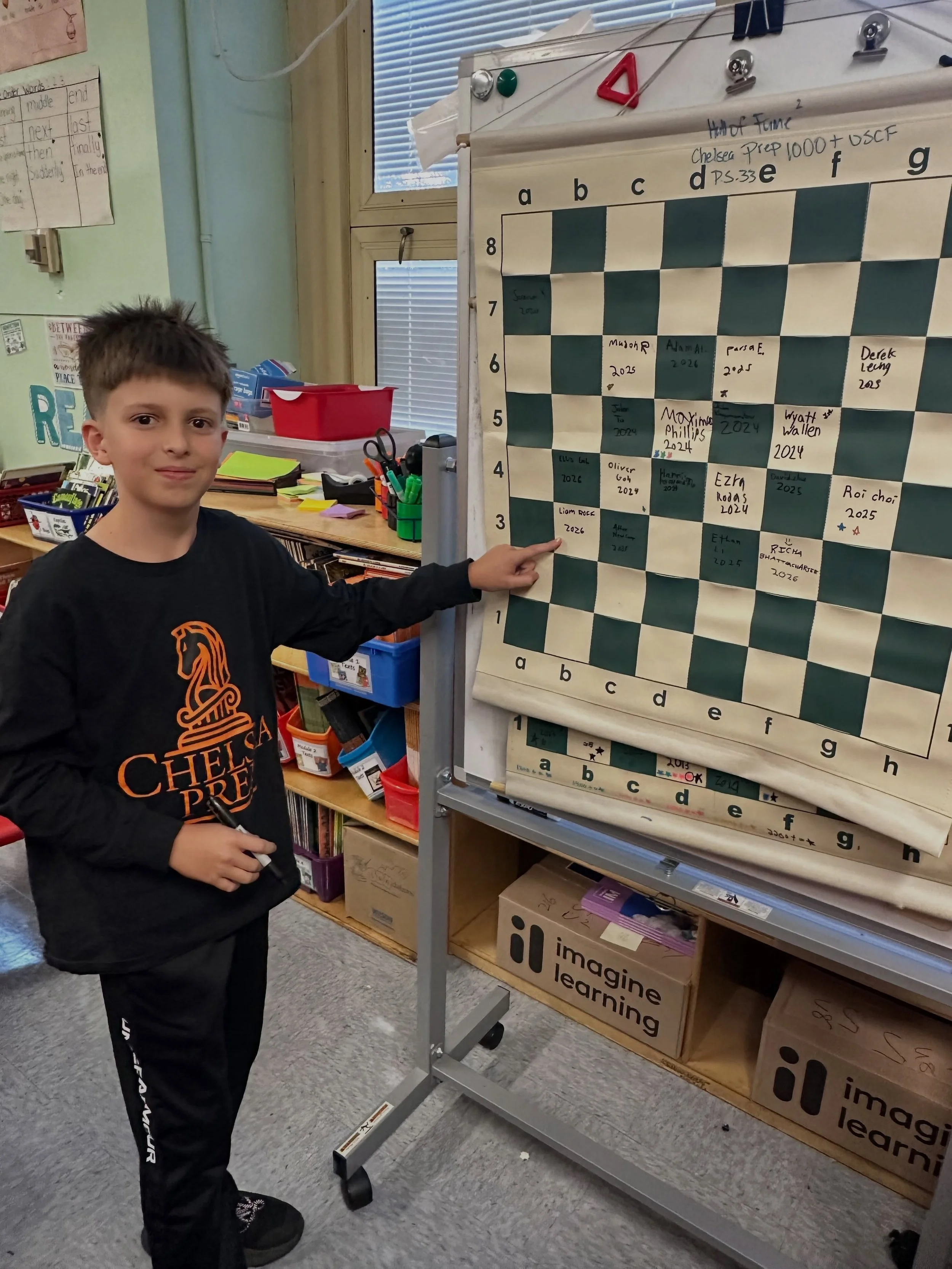Huge congrats to Liam who is now a PS 33 hall of famer after smashing through 1000 this past summer! Liam has huge goals this year! #1000plususcf #ps33chess #chelseaprepchess #legendsoftomorrow #halloffame
