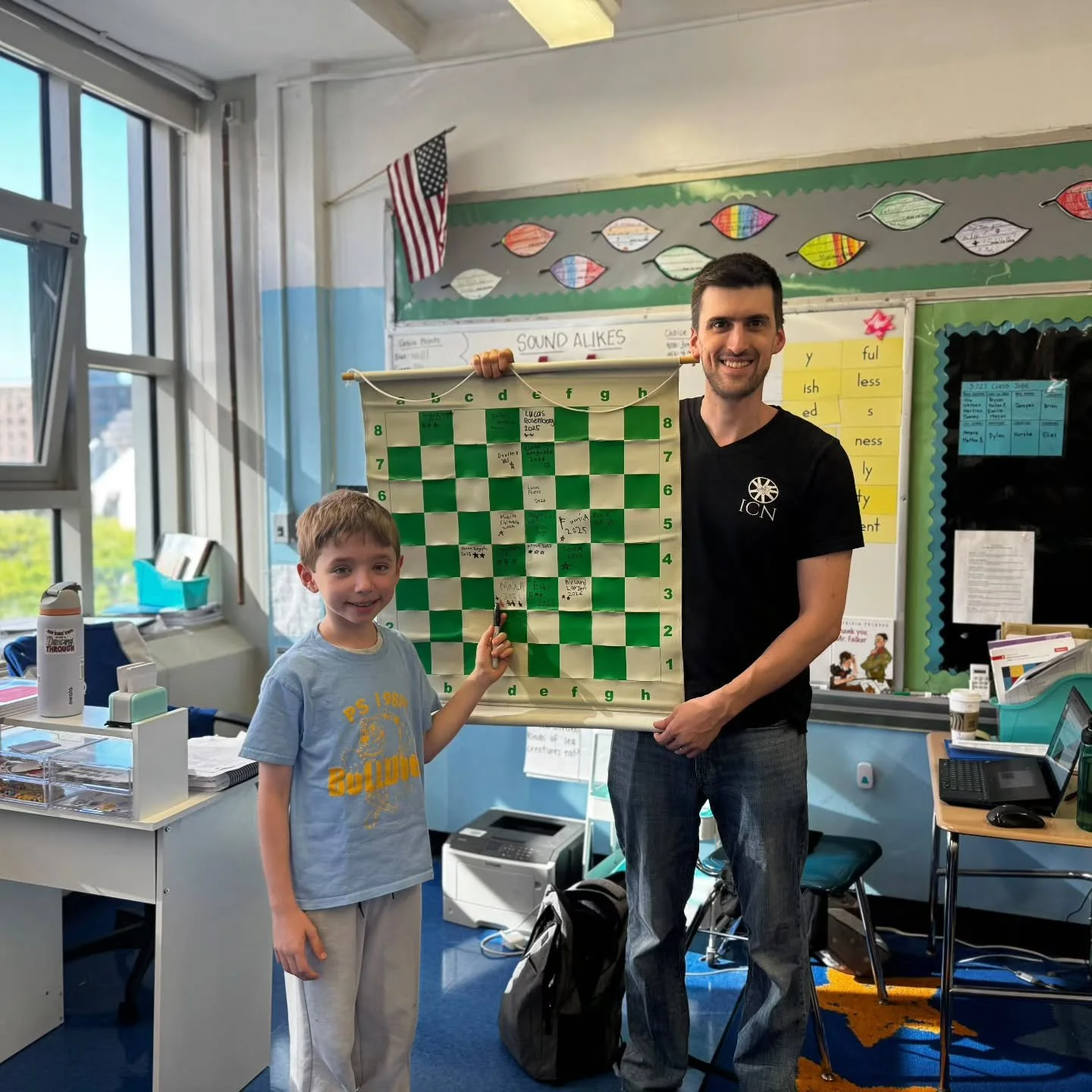 2000! ⭐️⭐️⭐️⭐️⭐️

Max M, PS 198 Bulldog becomes the first 5-Star player in school history after reaching 2000 USCF. #2000plususcf #ps198 #Bulldogs