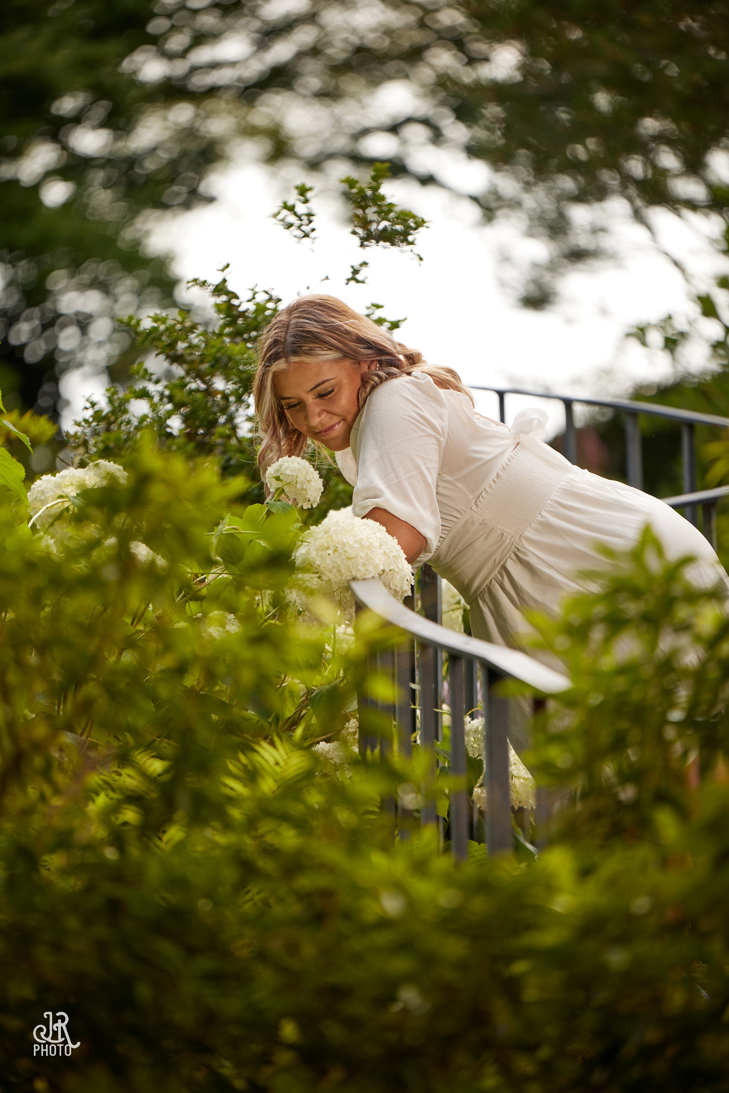 Taylor Rohrer_SeniorShoot-0018 1.jpg