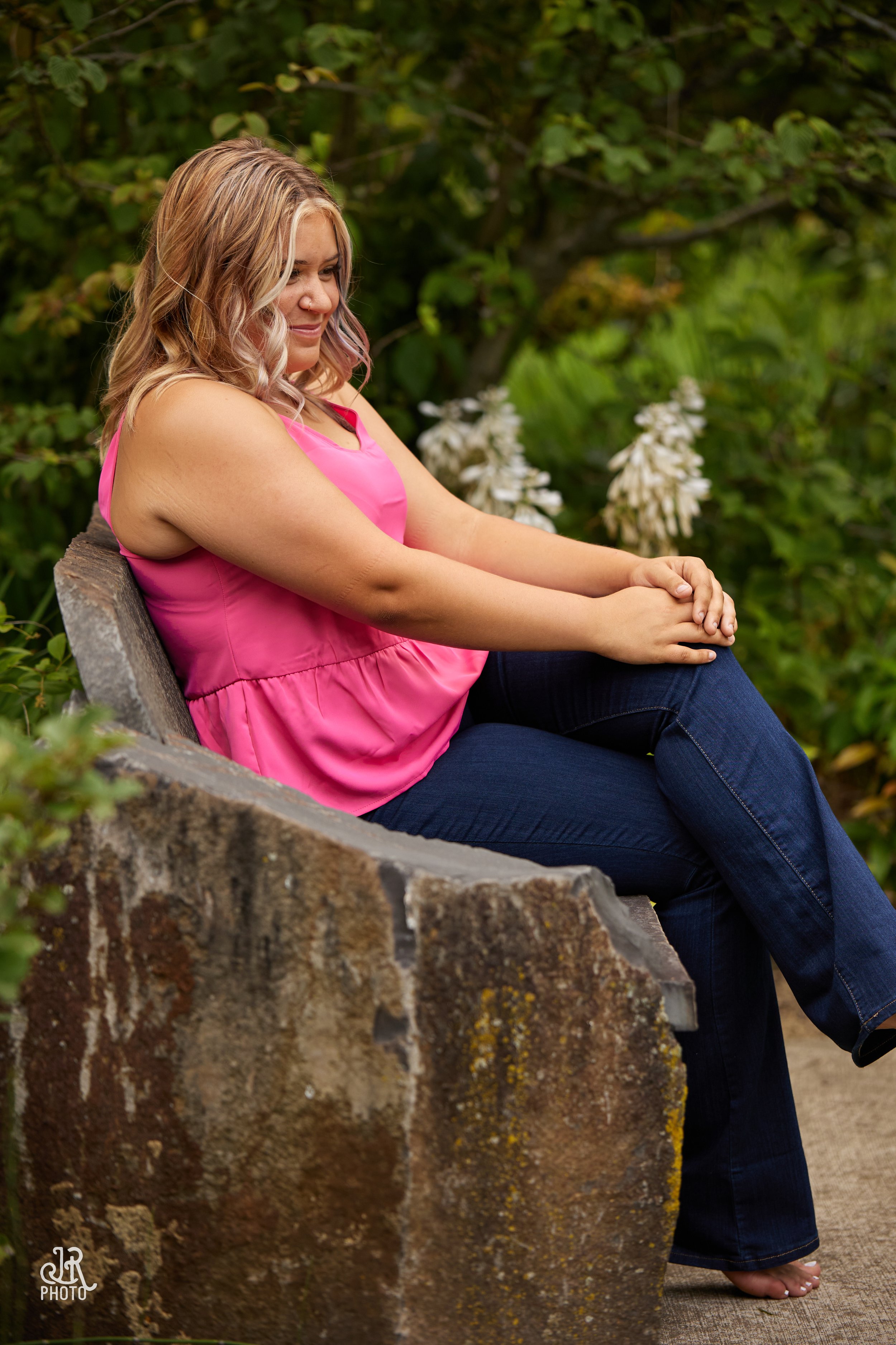 Taylor Rohrer_SeniorShoot-0105 1.jpg