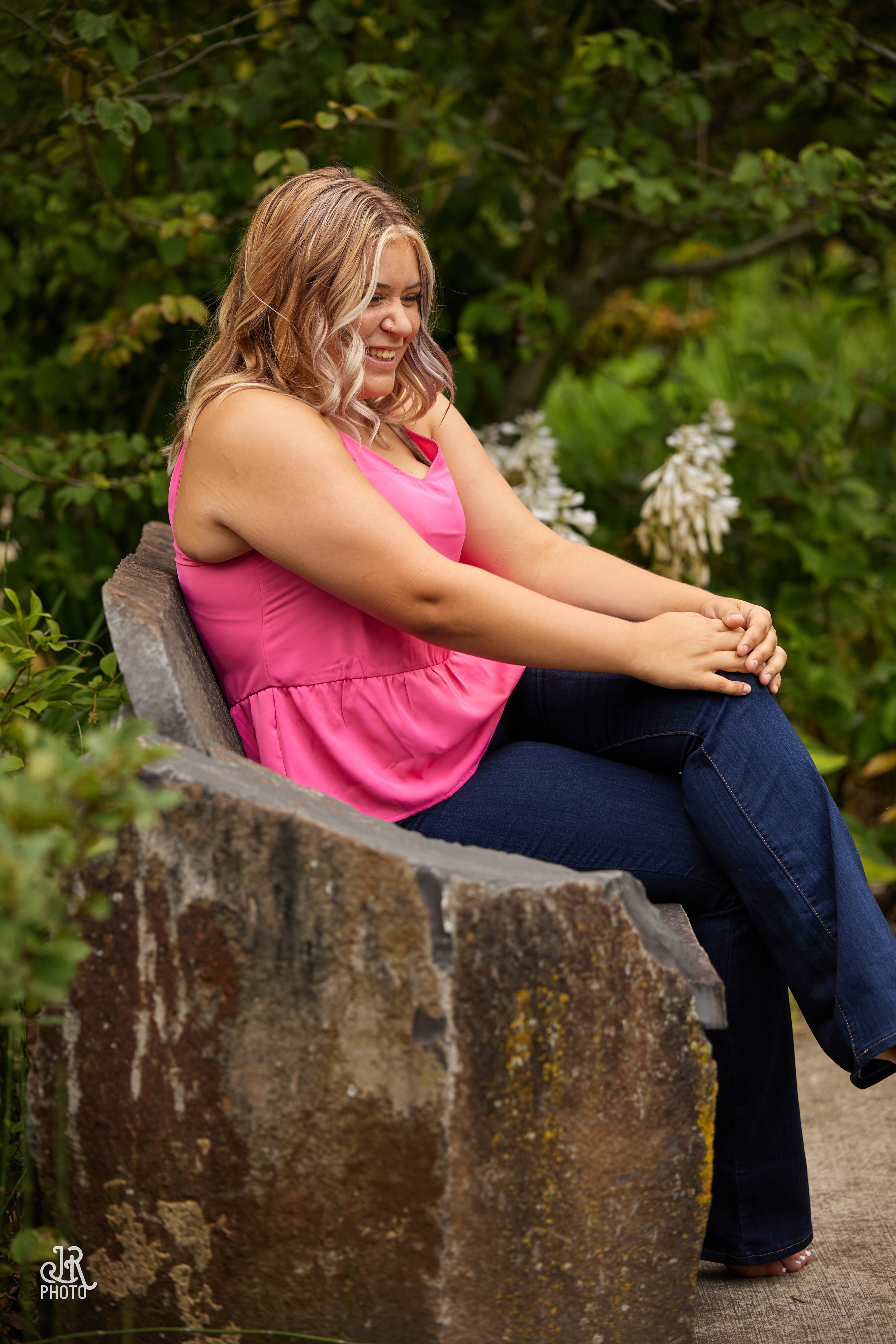Taylor Rohrer_SeniorShoot-0111 1.jpg