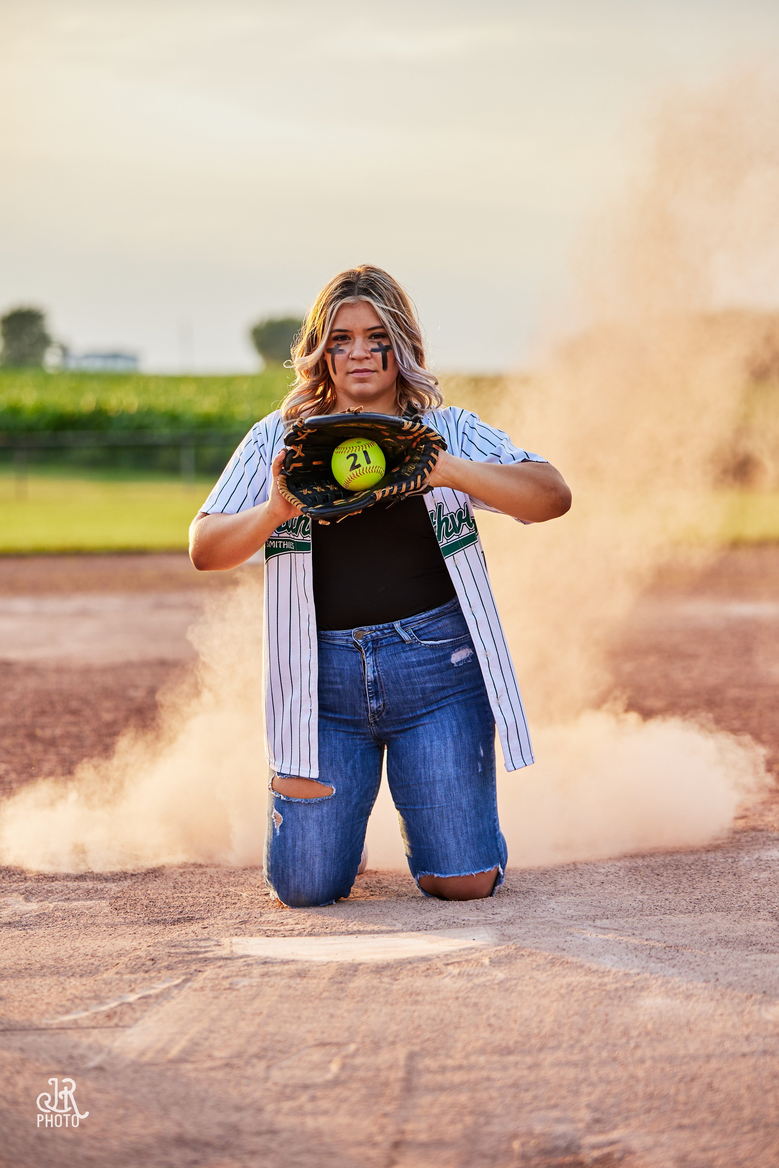 Taylor Rohrer_SeniorShoot-1012 1.jpg