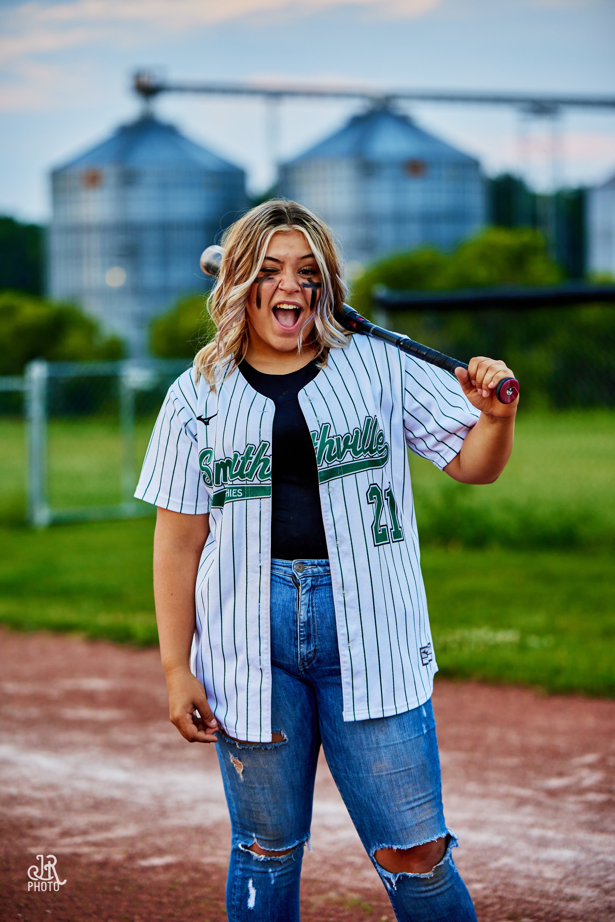 Taylor Rohrer_SeniorShoot-1613 1.jpg