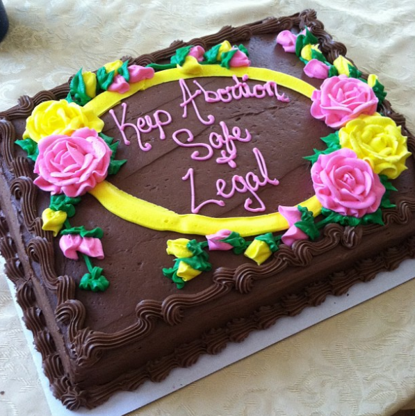 I got scolded by a woman when I bought this cake, but her disapproval just made me stronger