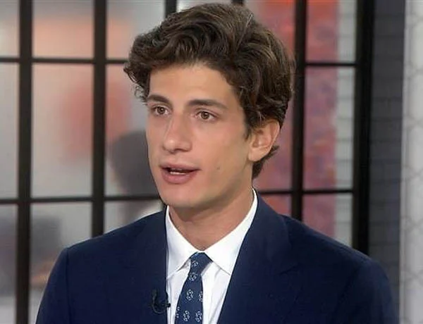 Jack-Schlossberg.jpg