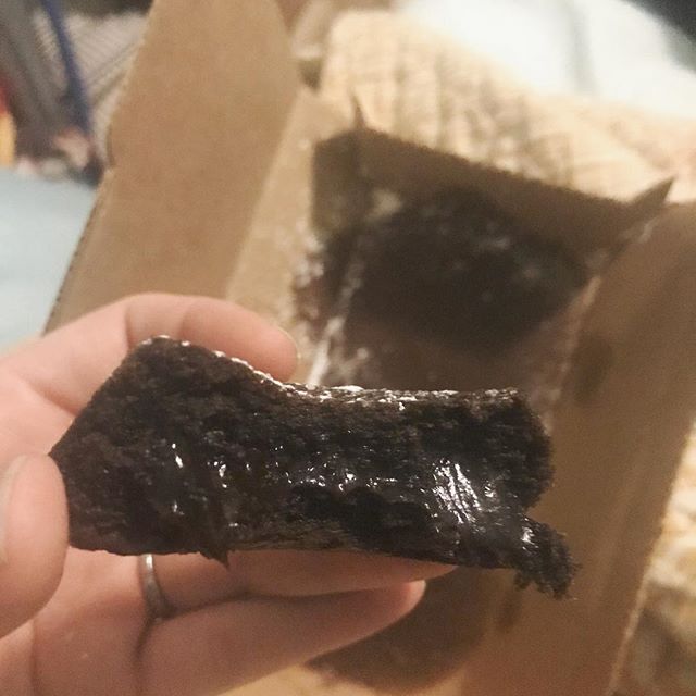 sometimes friends show love by sending pizza for the whole family and chocolate cake for you and your husband to have a post-bedtime chocolate cakes. my people are the best people.