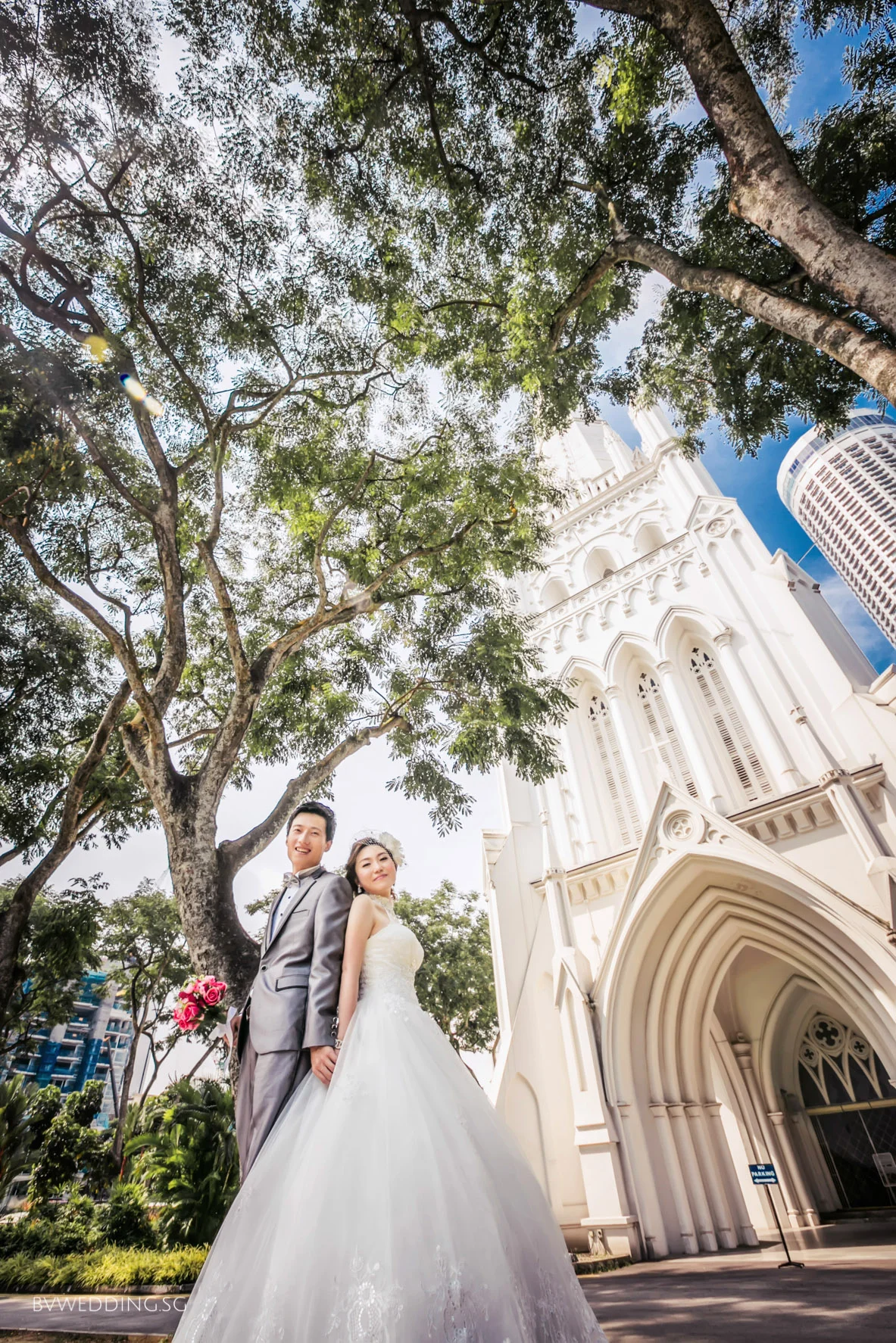 pre-wedding photoshoot at St.Andrew's Cathedral