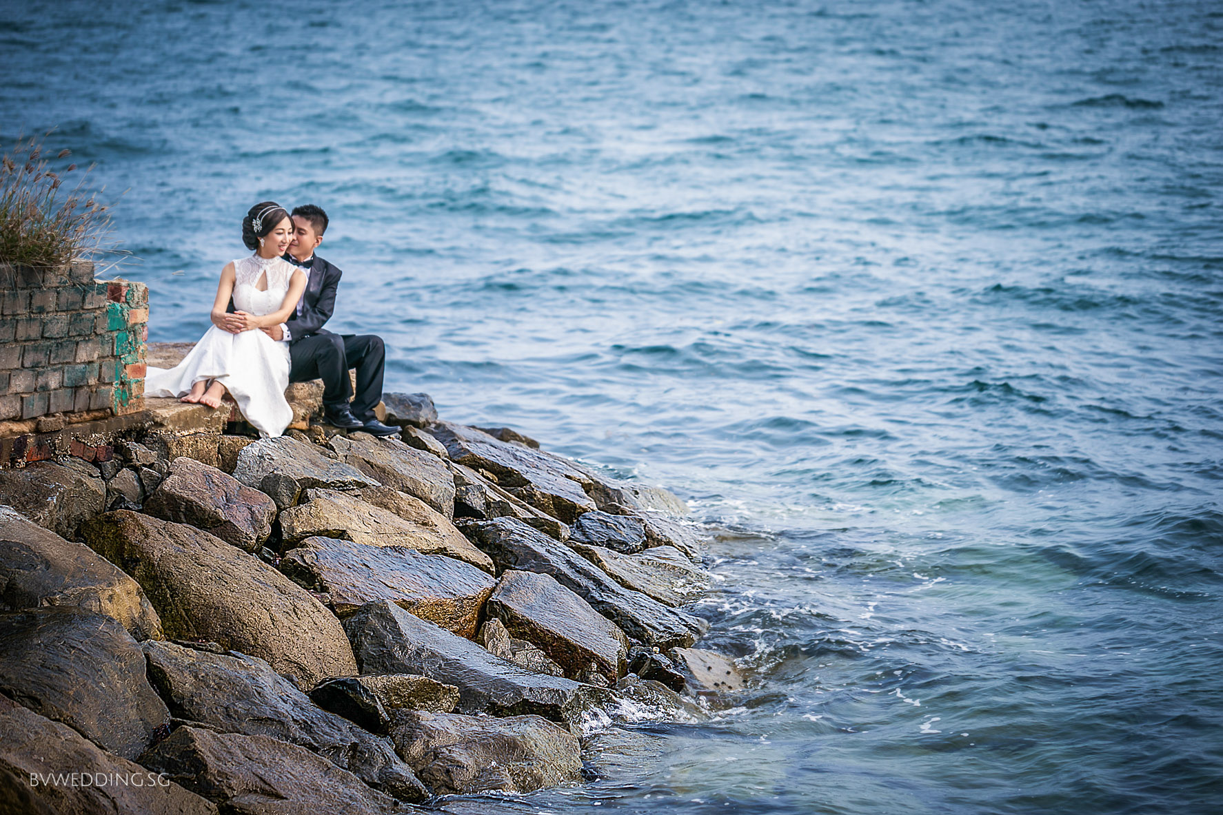 Pre-wedding Photoshoot at sentosa beach
