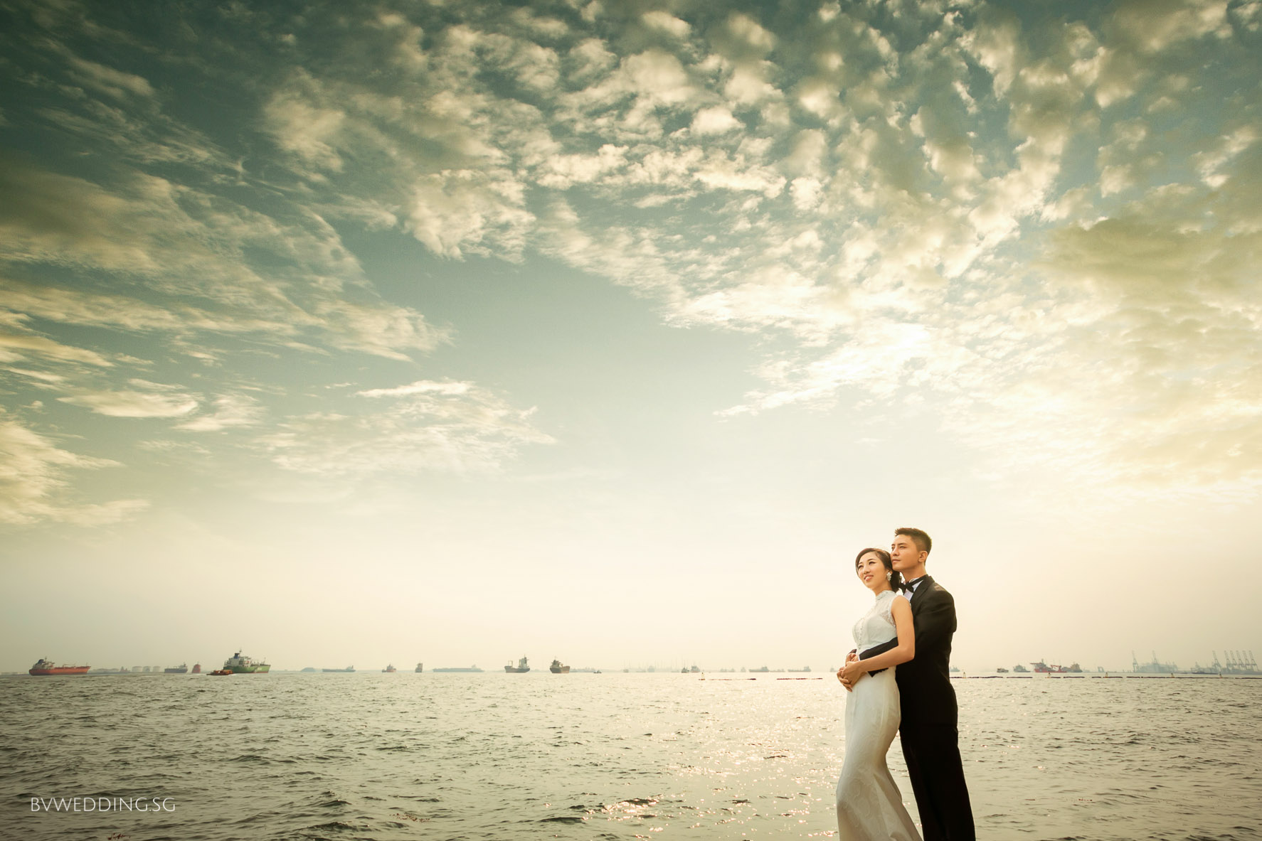 Pre-wedding Photoshoot at sentosa beach