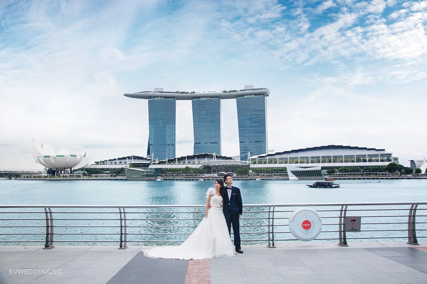 pre-wedding photoshoot at marina bay sands