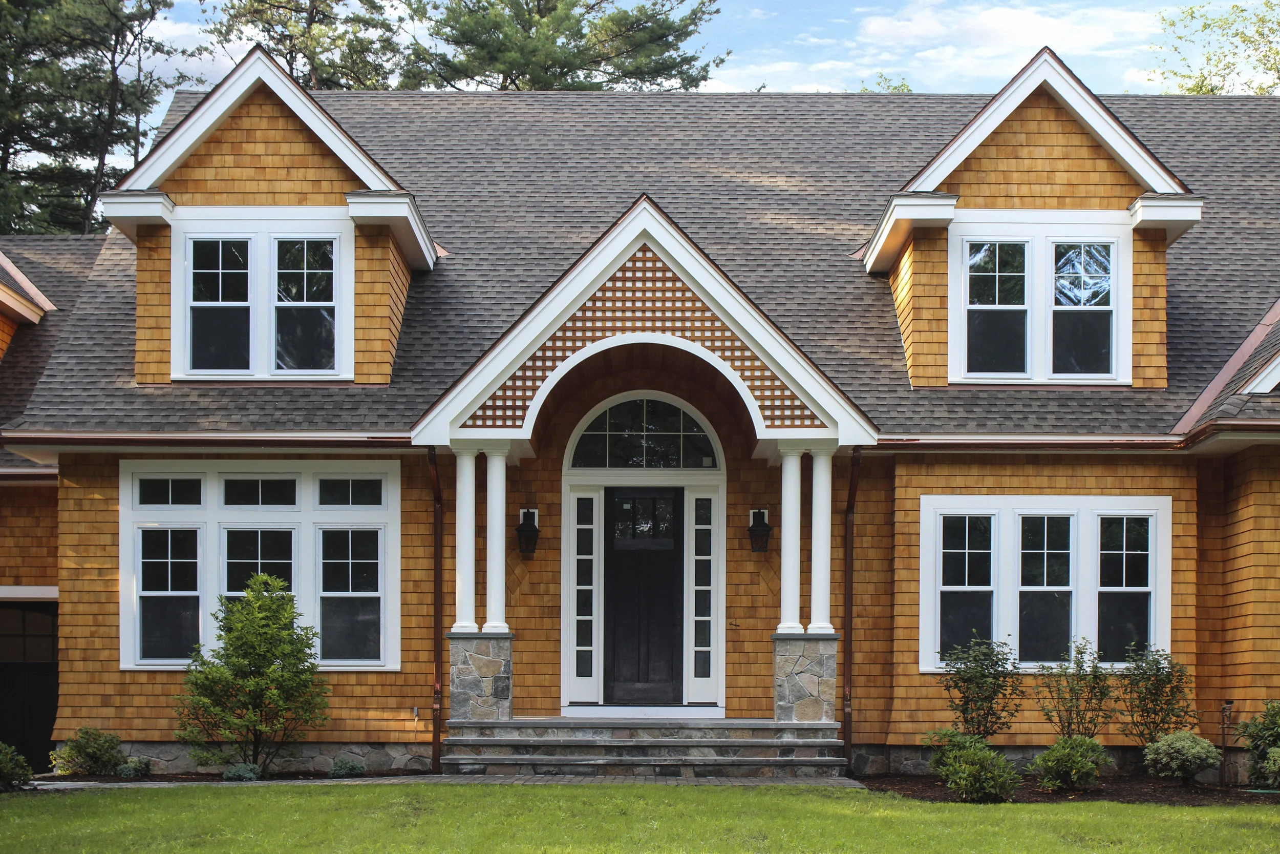 Country Home Entry by HDS Architecture