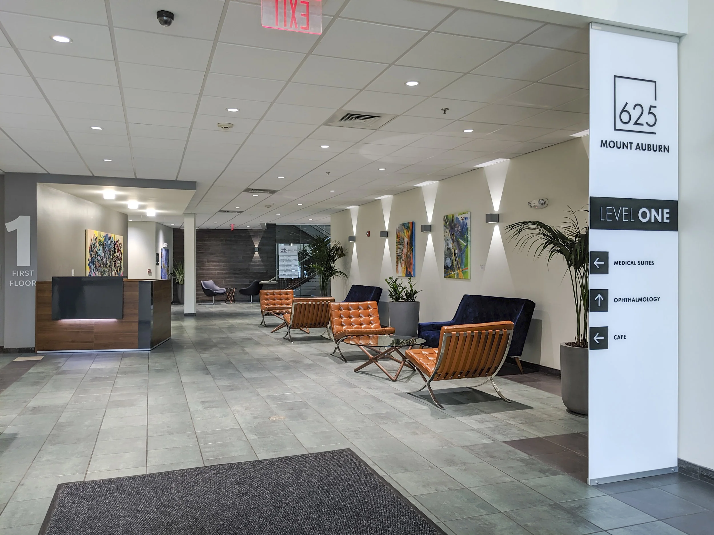 625 Mount Auburn Street lobby seating by HDS Architecture