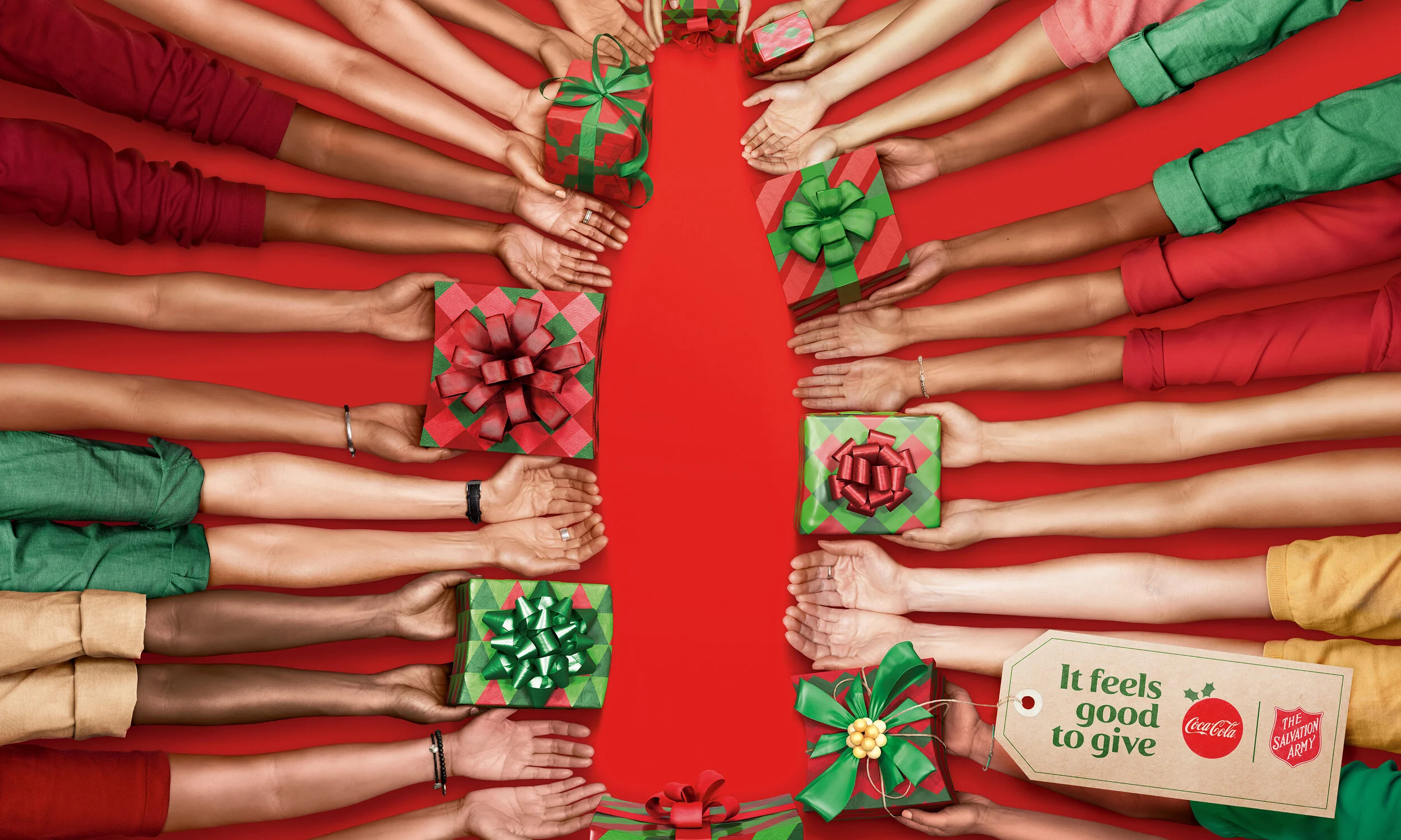 COCOOS1612_CokeFestiveKingsCrossBillboard_LR_redux.jpg