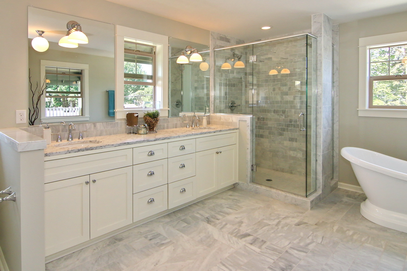 j_Master Bath_7689_resize.JPG