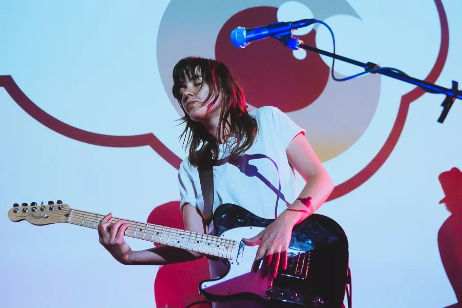 COURTNEY BARNETT-DILETTANTE-3-13-15-112.jpg