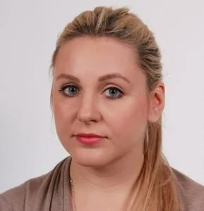 Looking for a journalist in Afghanistan? Hire, our CFWIJ Fellow Agnieszka Pikulicka-Wilczewska Our fellow Agnieszka Pikulicka-Wilczewska is a freelance journalist from Uzbekistan and has widely covered Eastern Europe and Central Asia from the right wing rallies to some tough conflict related stories. Agnieszka has recently been based out of Afghanistan. Her work is focuses on the post-Soviet regions, Central Asia and the far right. She has worked as the editor of New East Europe and works published in Al Jazeera, Eurasia Net and Moscow Times among others. Some thoughts from Agnieszka about women journalists in the industry. Agnieszka has been mentored by Charlotte Alfred, one of the finest journalists on migration who was the Managing Editor of Refugee Deeply and is currently a journalist based out of London and Kiran Nazish. Find her work here Instagram: @aga_pik Twitter: @Aga_Pik