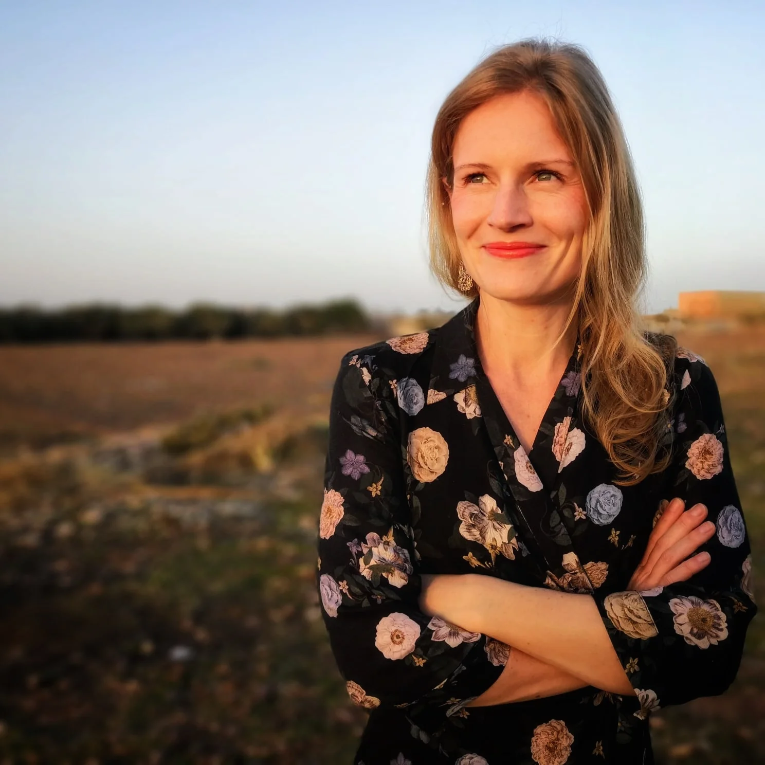 Julia Hahn is a TV journalist and moderator based in Istanbul and Berlin. She currently works as Turkey correspondent for DW, Germany’s international broadcaster.
